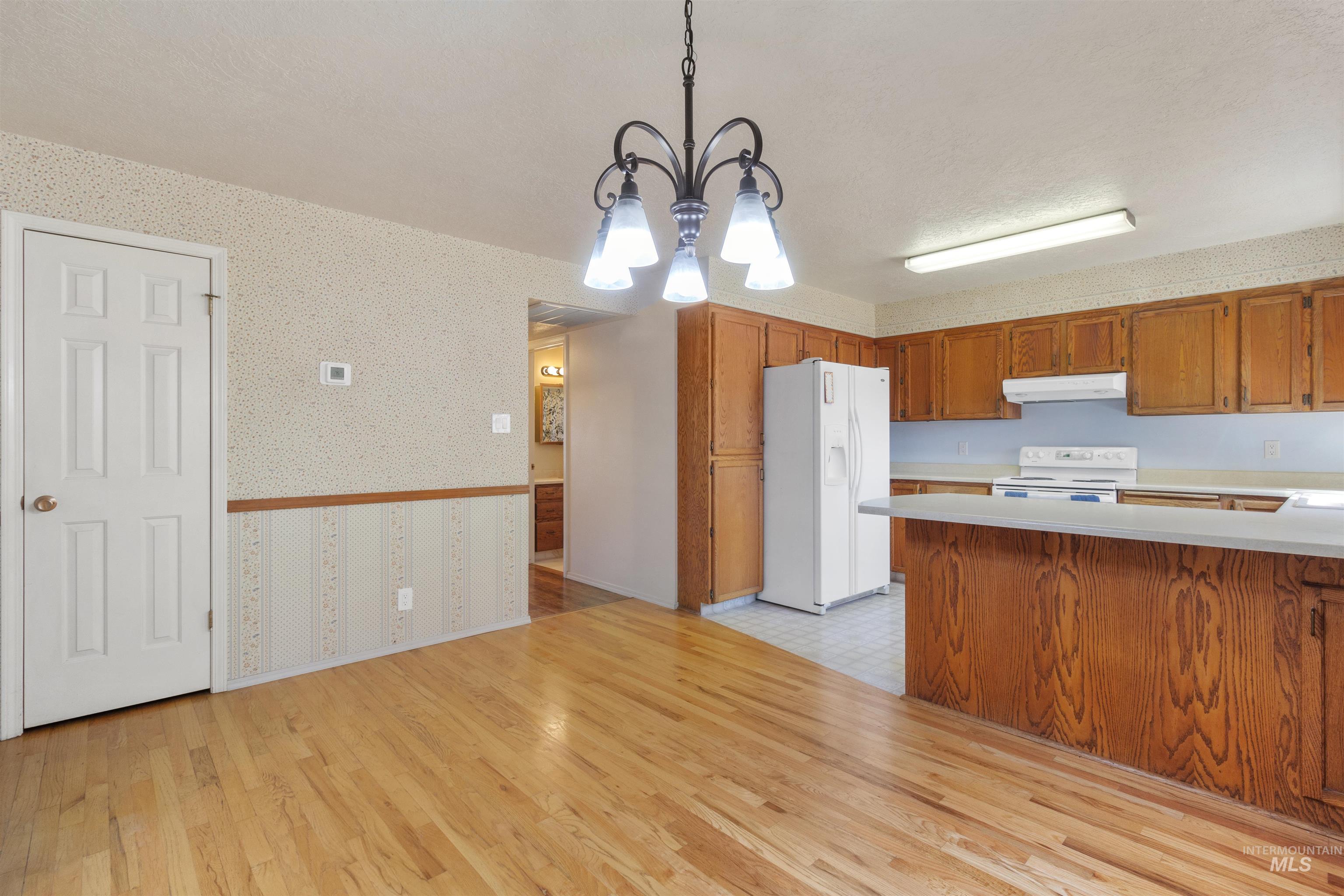 708 Carriage Lane Property Photo 9