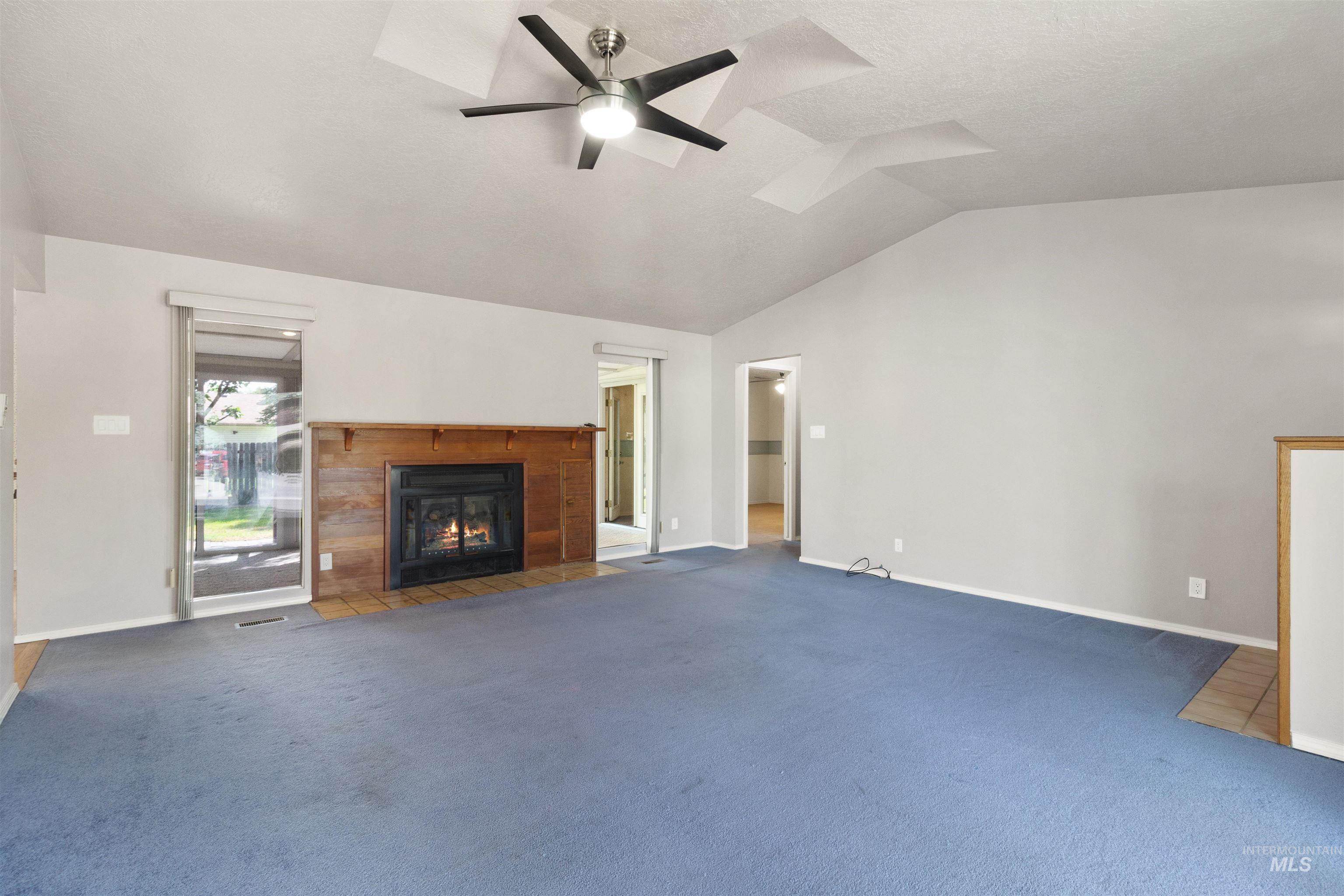 708 Carriage Lane Property Photo 16