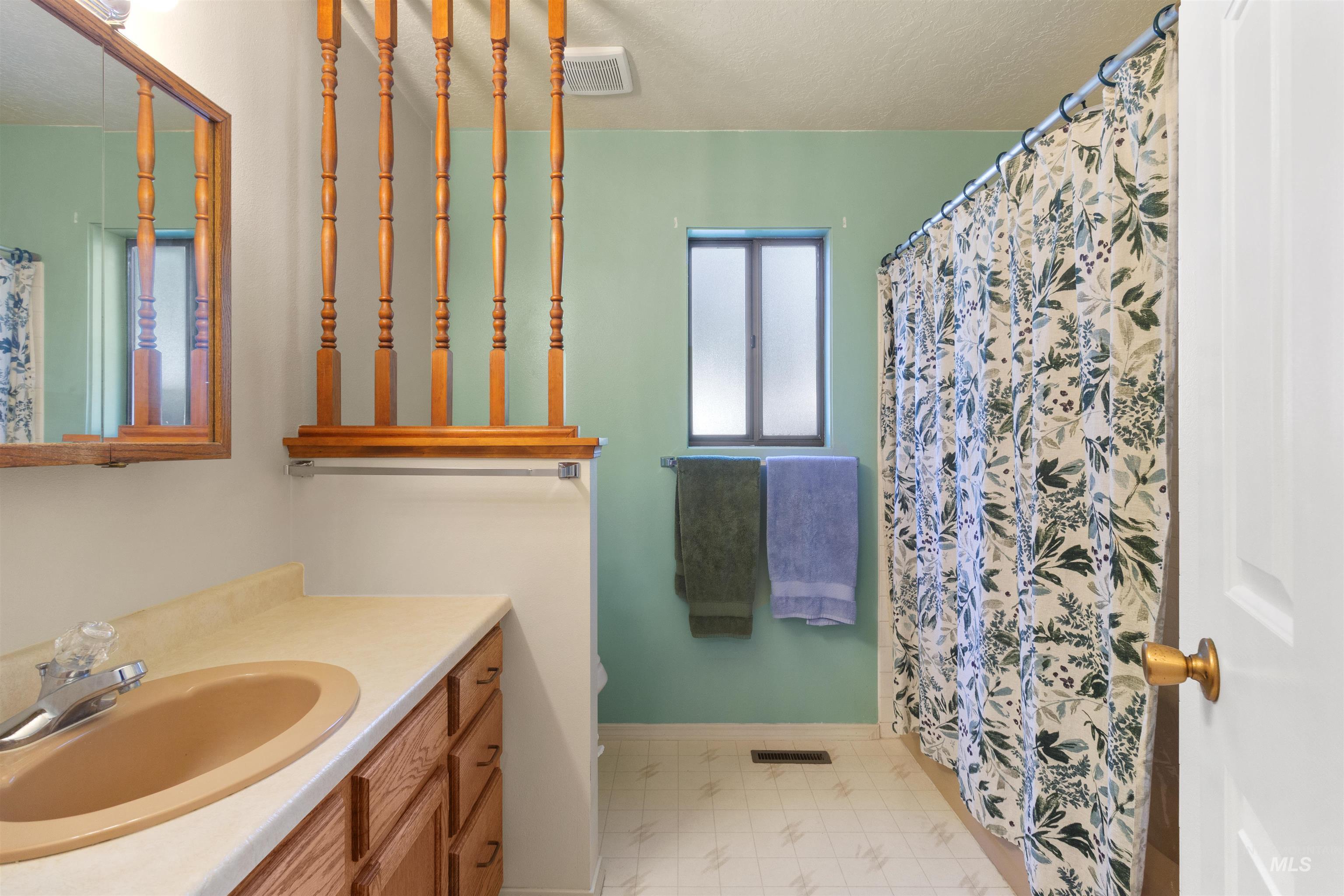 708 Carriage Lane Property Photo 22