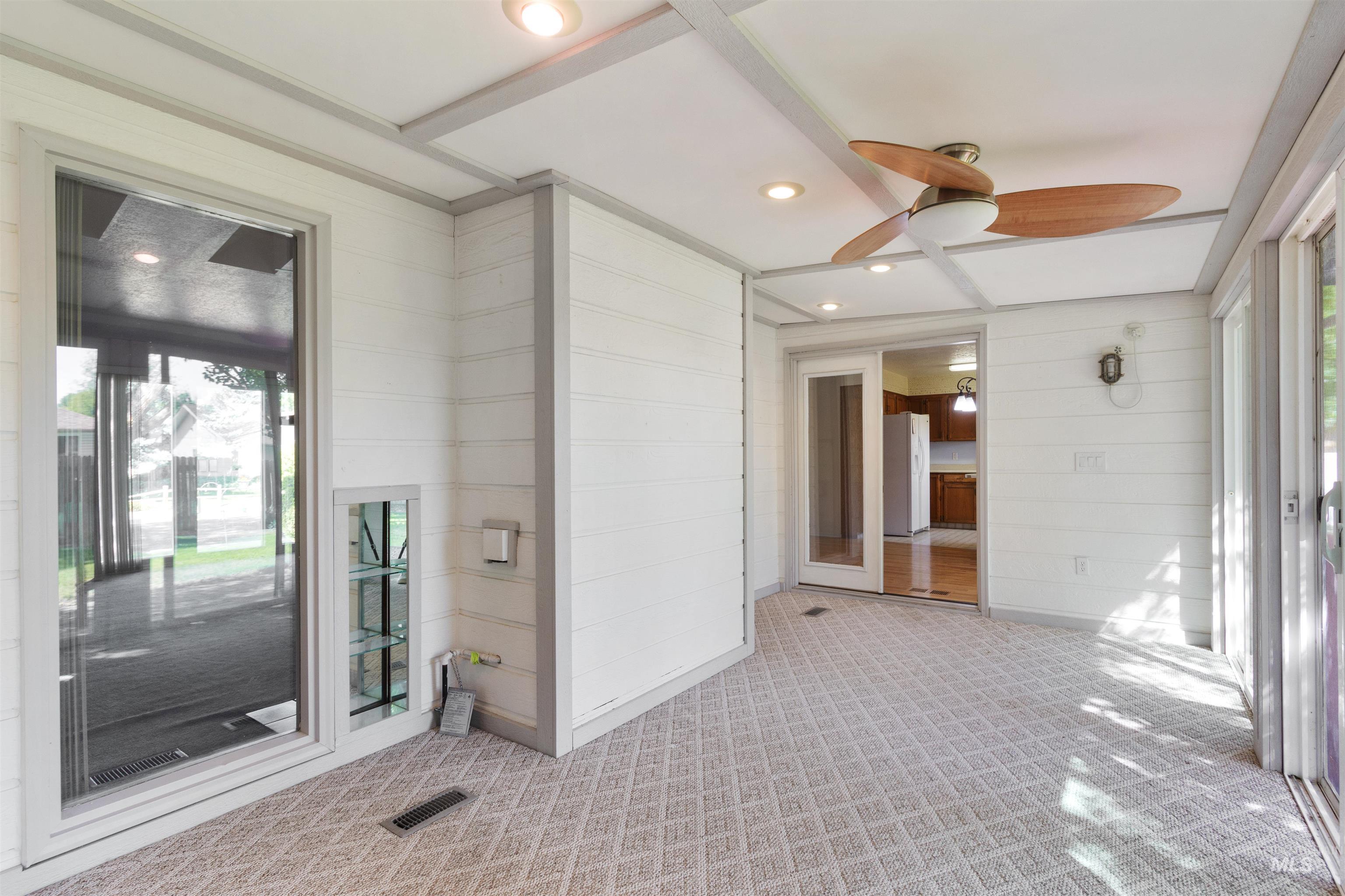 708 Carriage Lane Property Photo 31