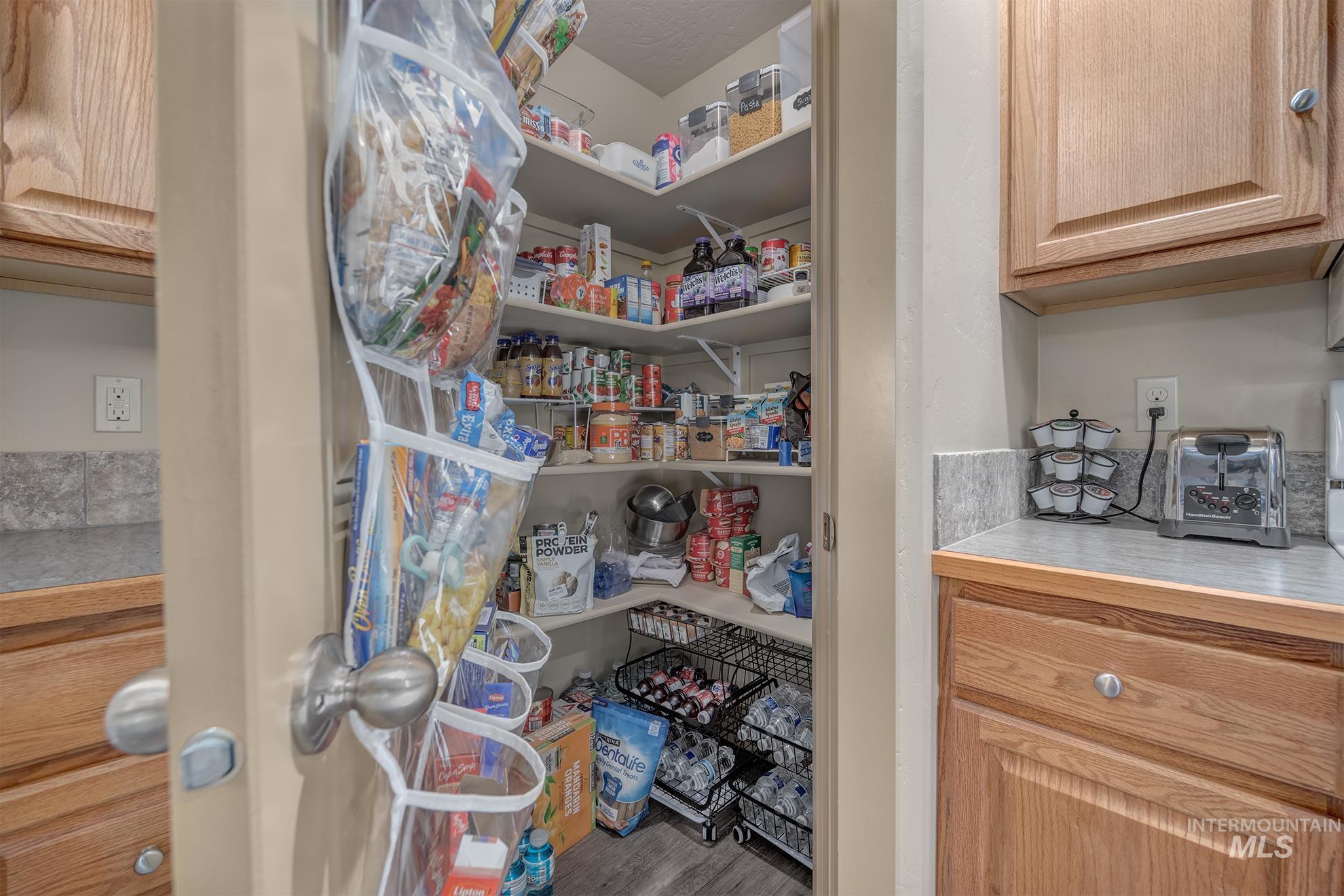 1037 W Butterfield Property Photo 14