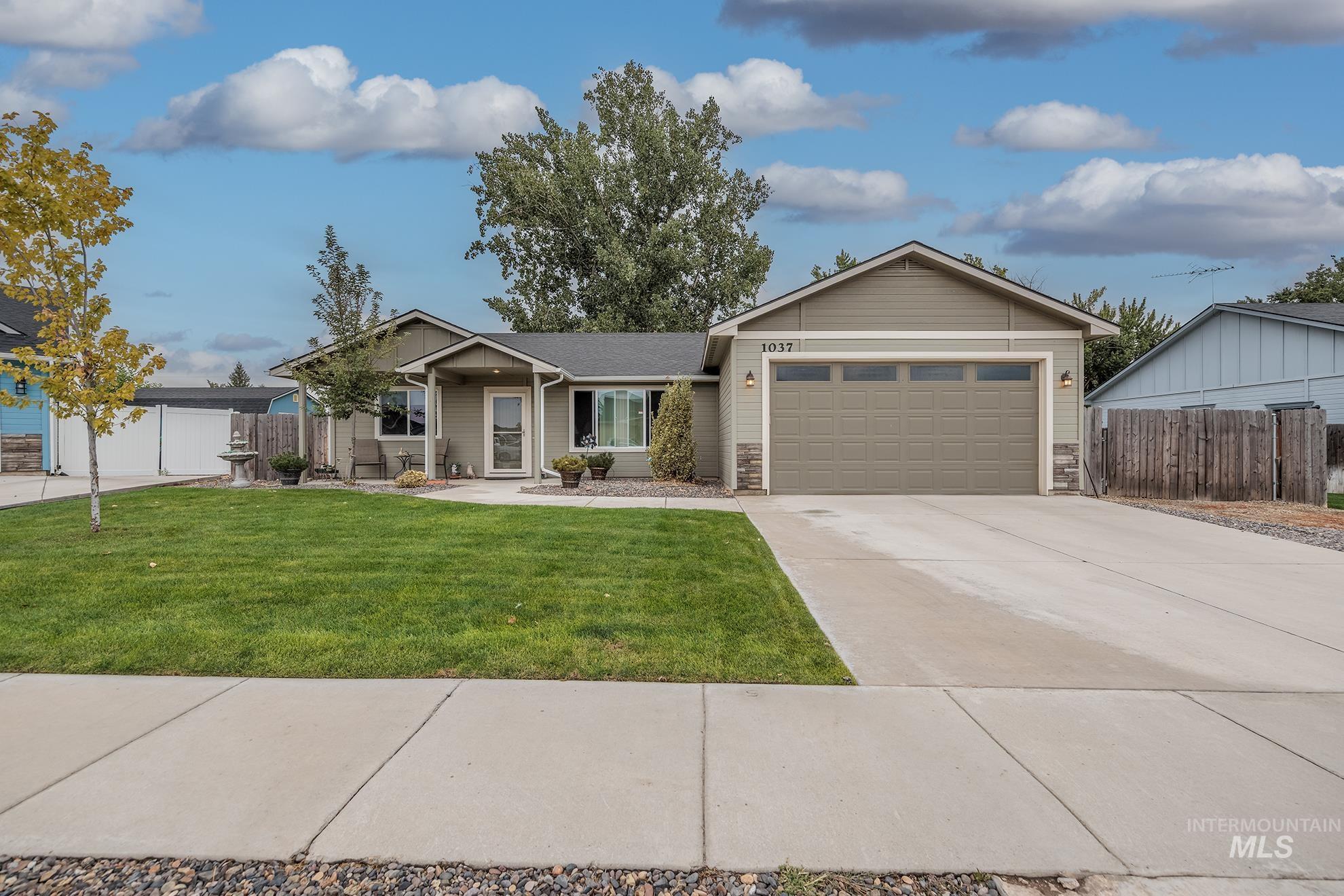 1037 W Butterfield Property Photo 25