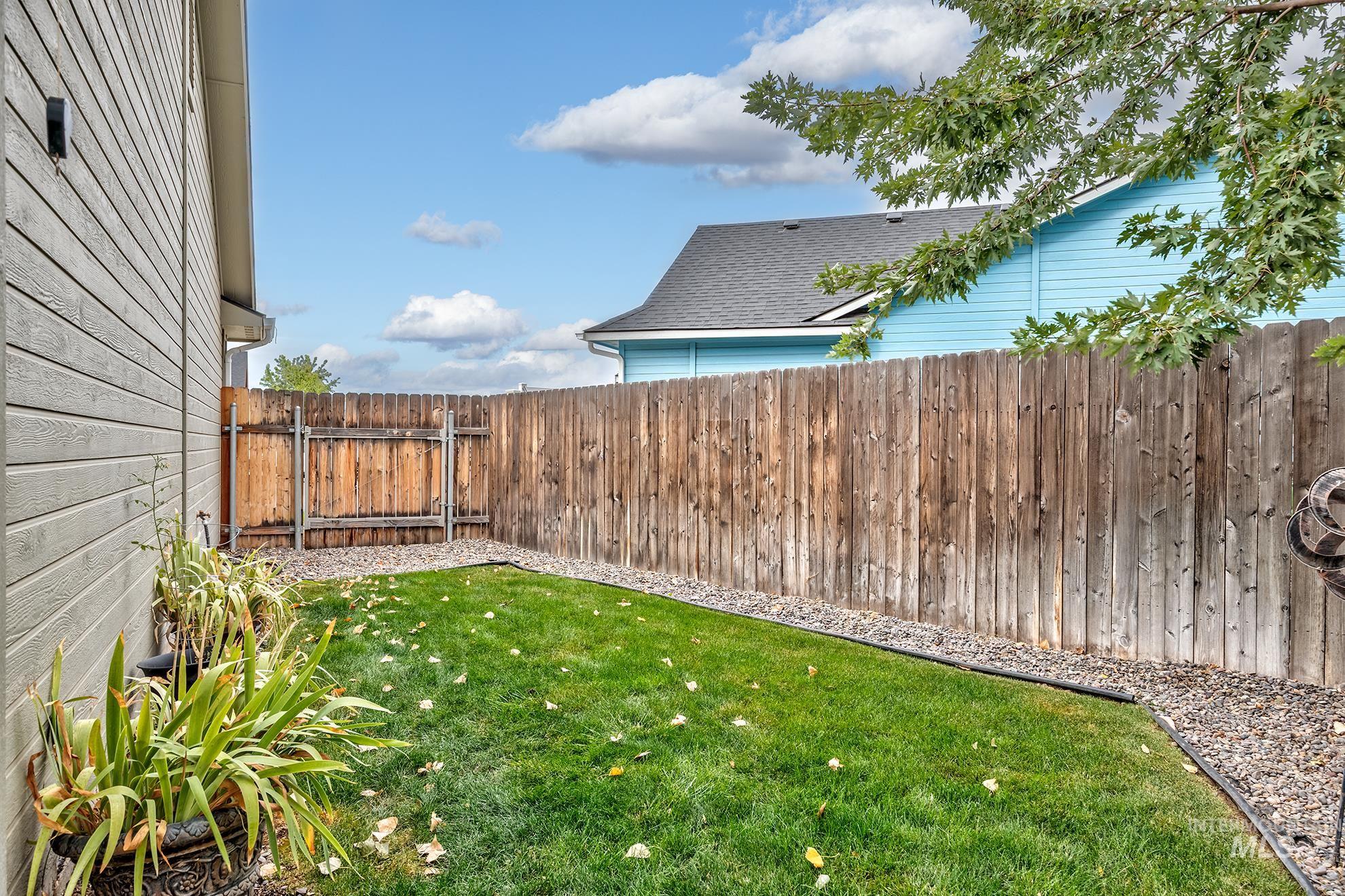 1037 W Butterfield Property Photo 29