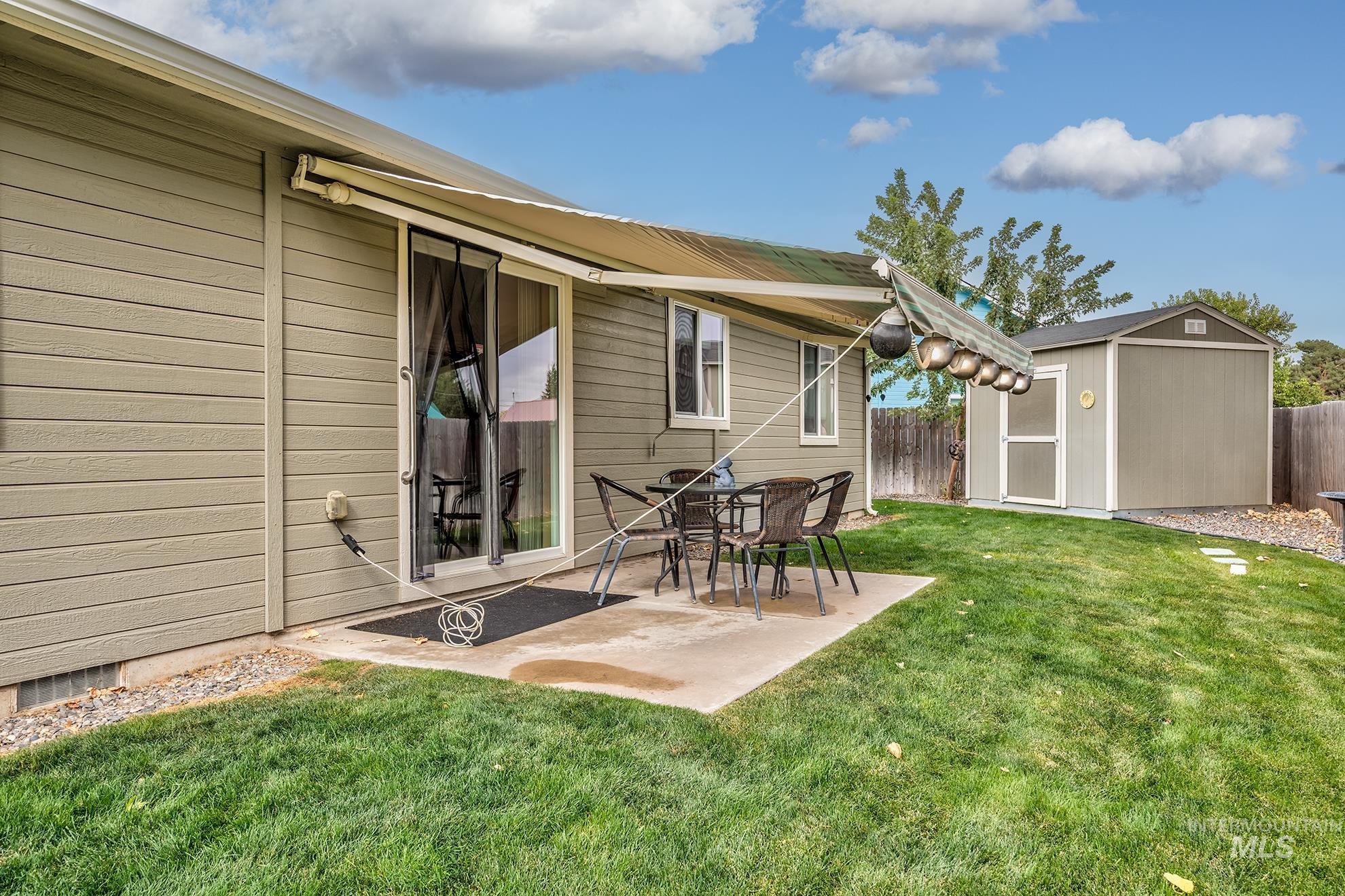 1037 W Butterfield Property Photo 30