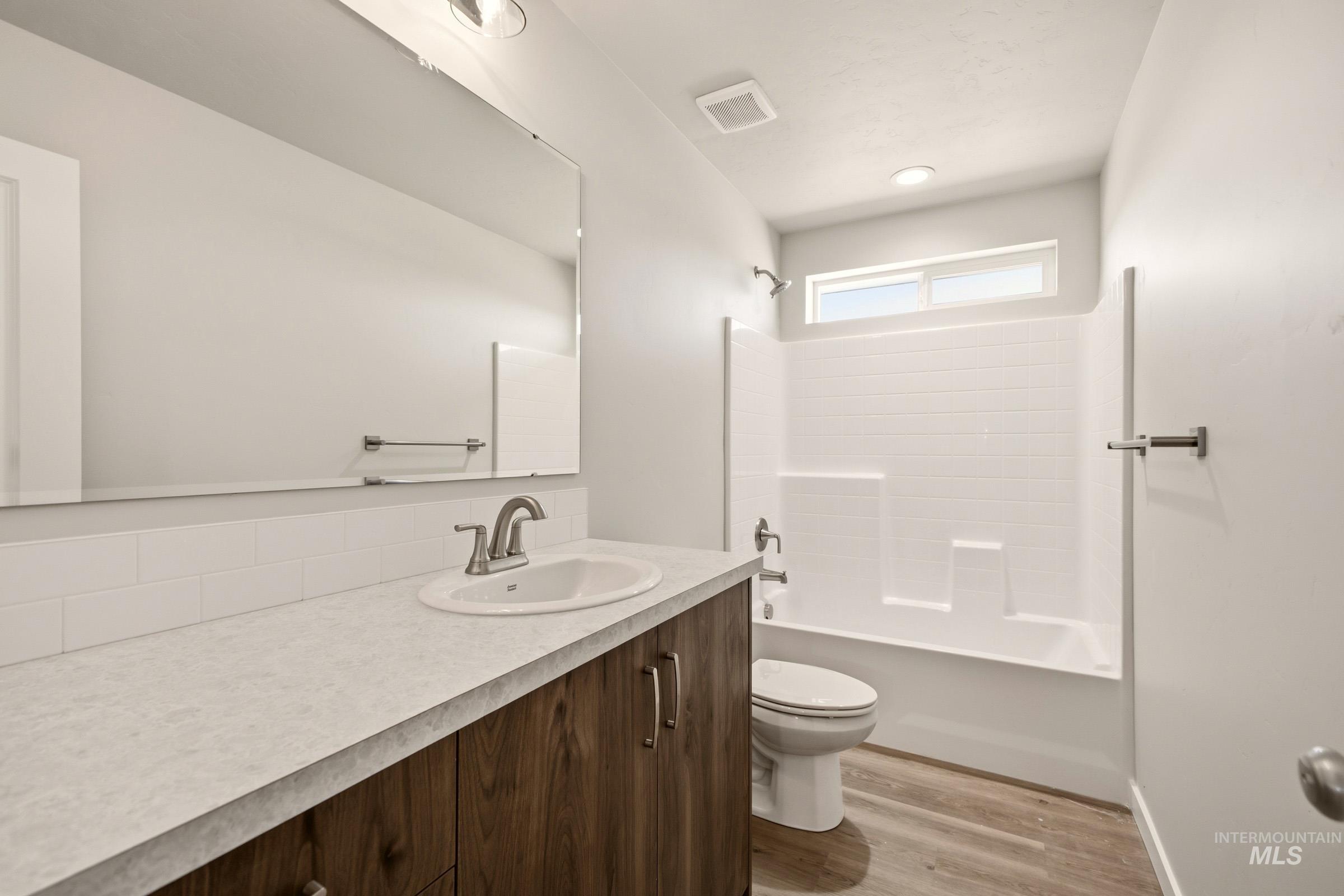 16883 Grain Bin Way Property Photo 21