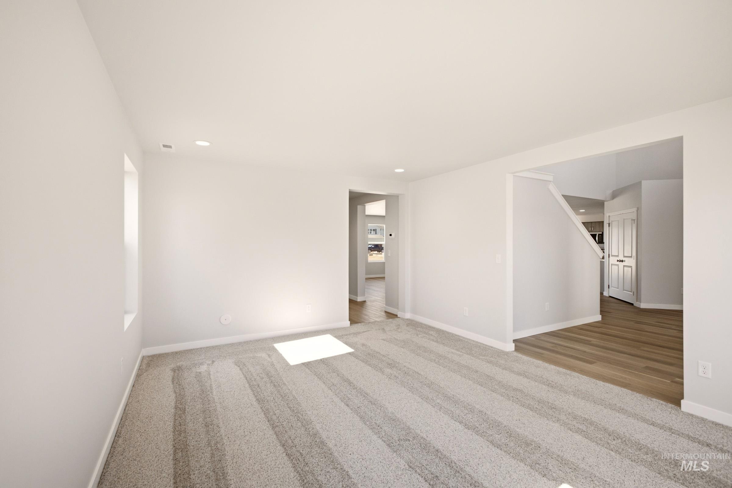 16897 Grain Bin Way Property Photo 13