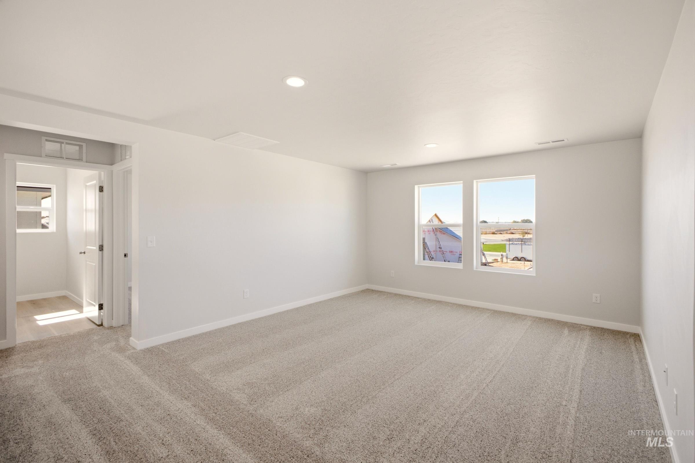 16897 Grain Bin Way Property Photo 19
