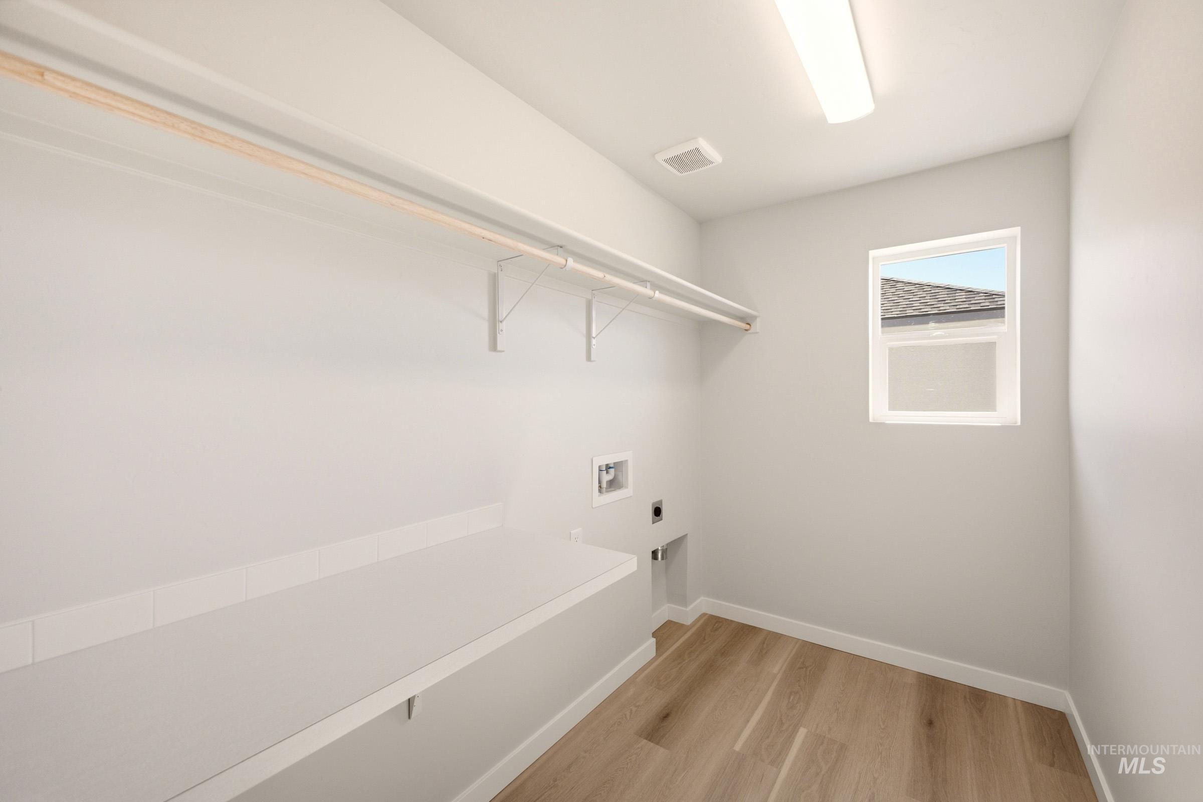 16897 Grain Bin Way Property Photo 27