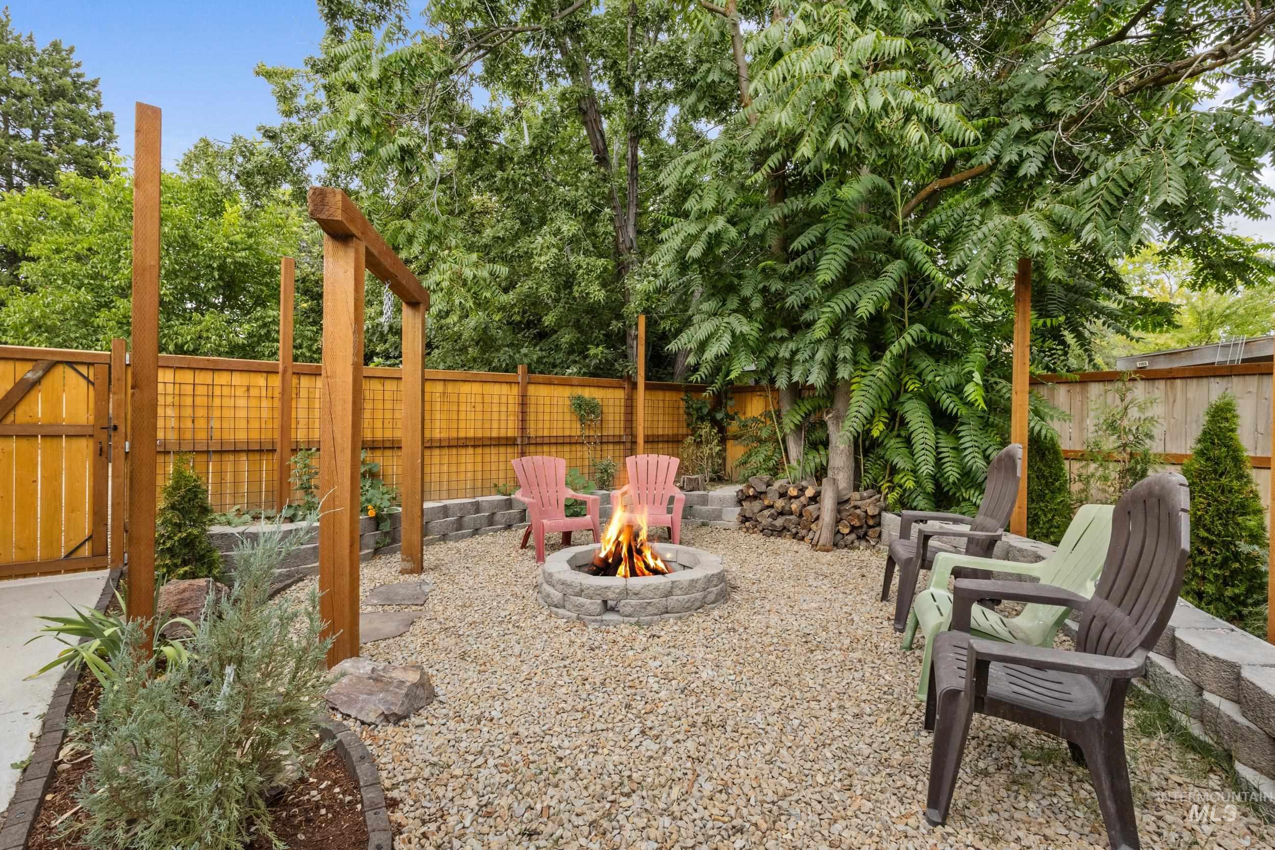 11411 W 1st Property Photo 5