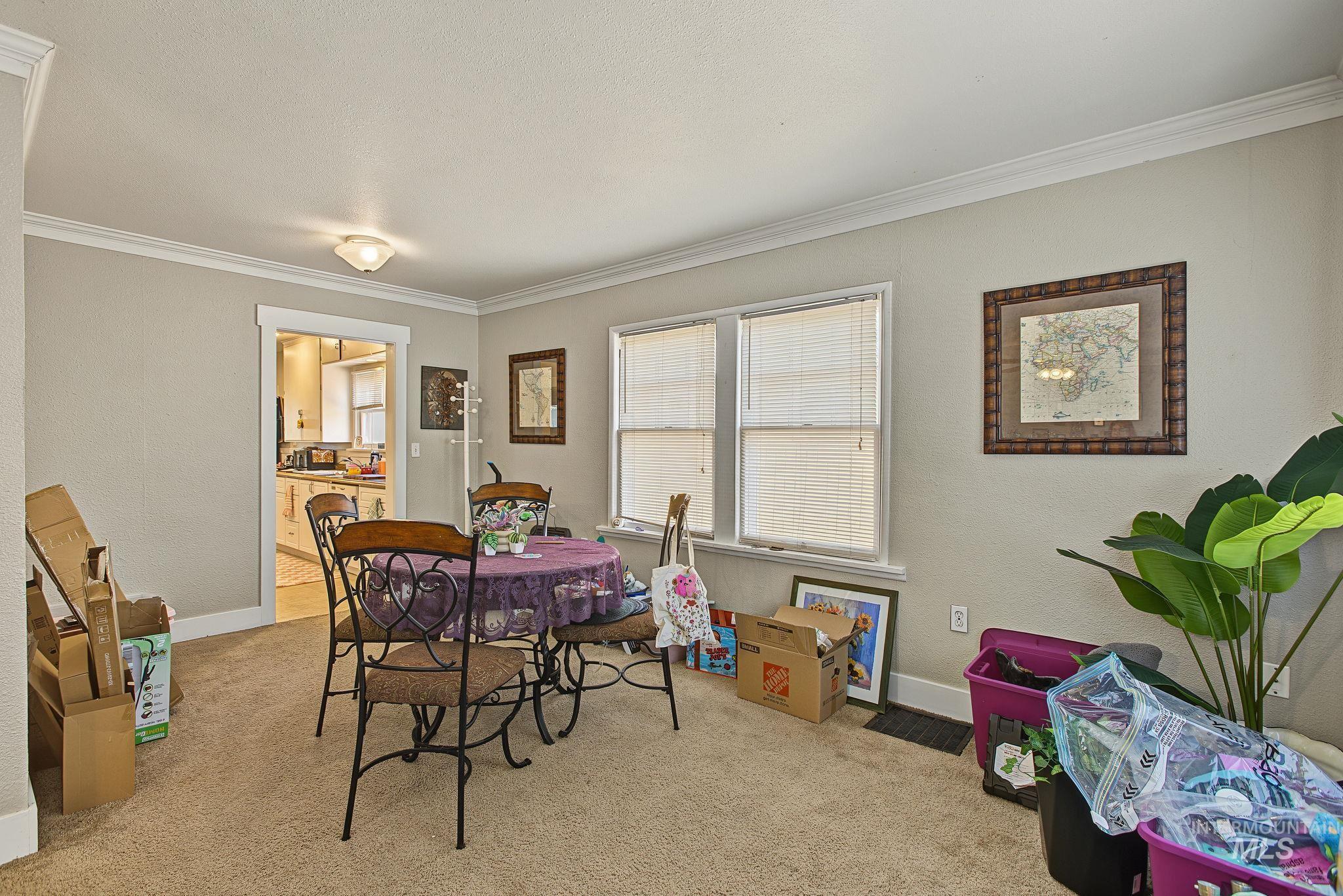 1028 8th Street Property Photo 2