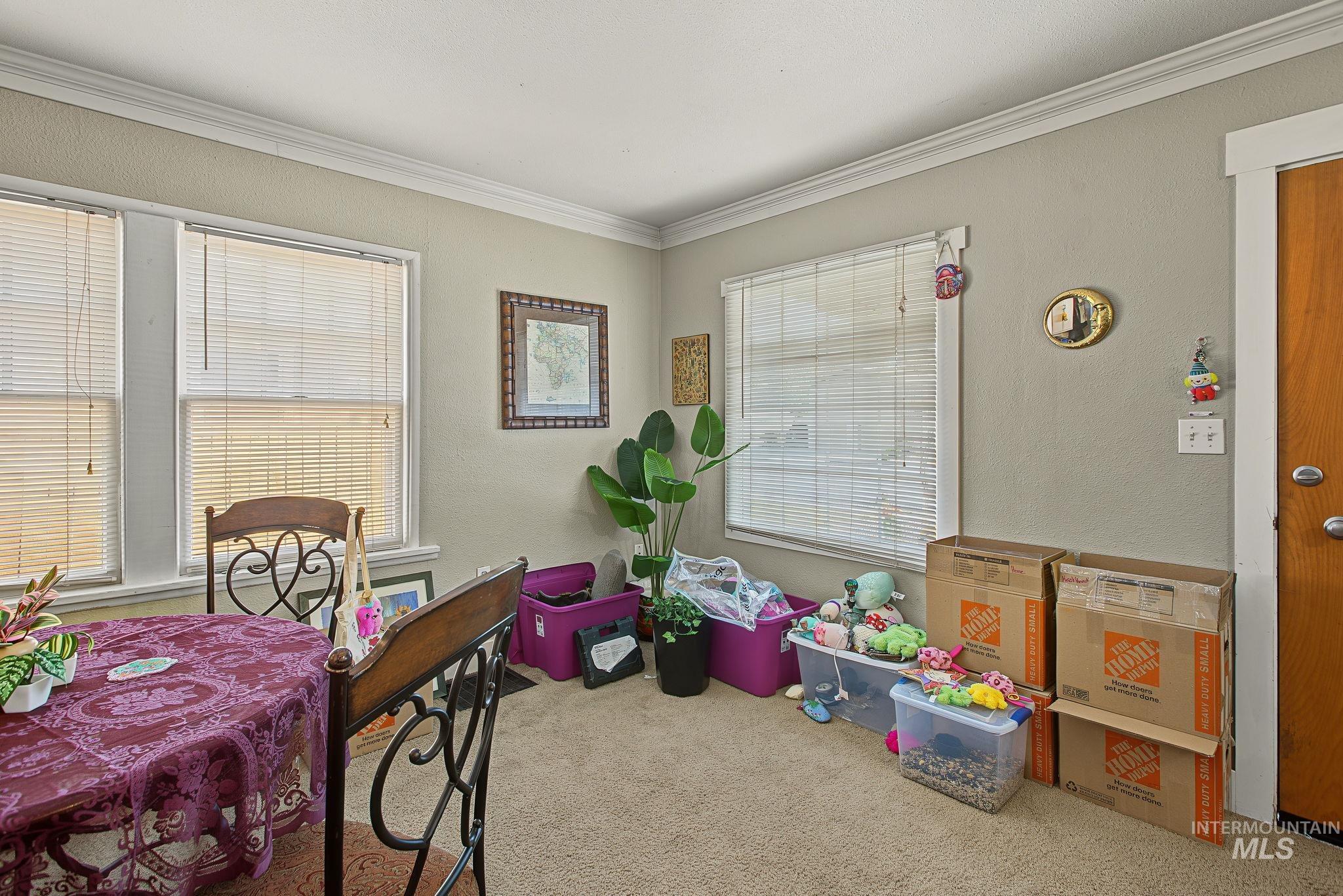 1028 8th Street Property Photo 3