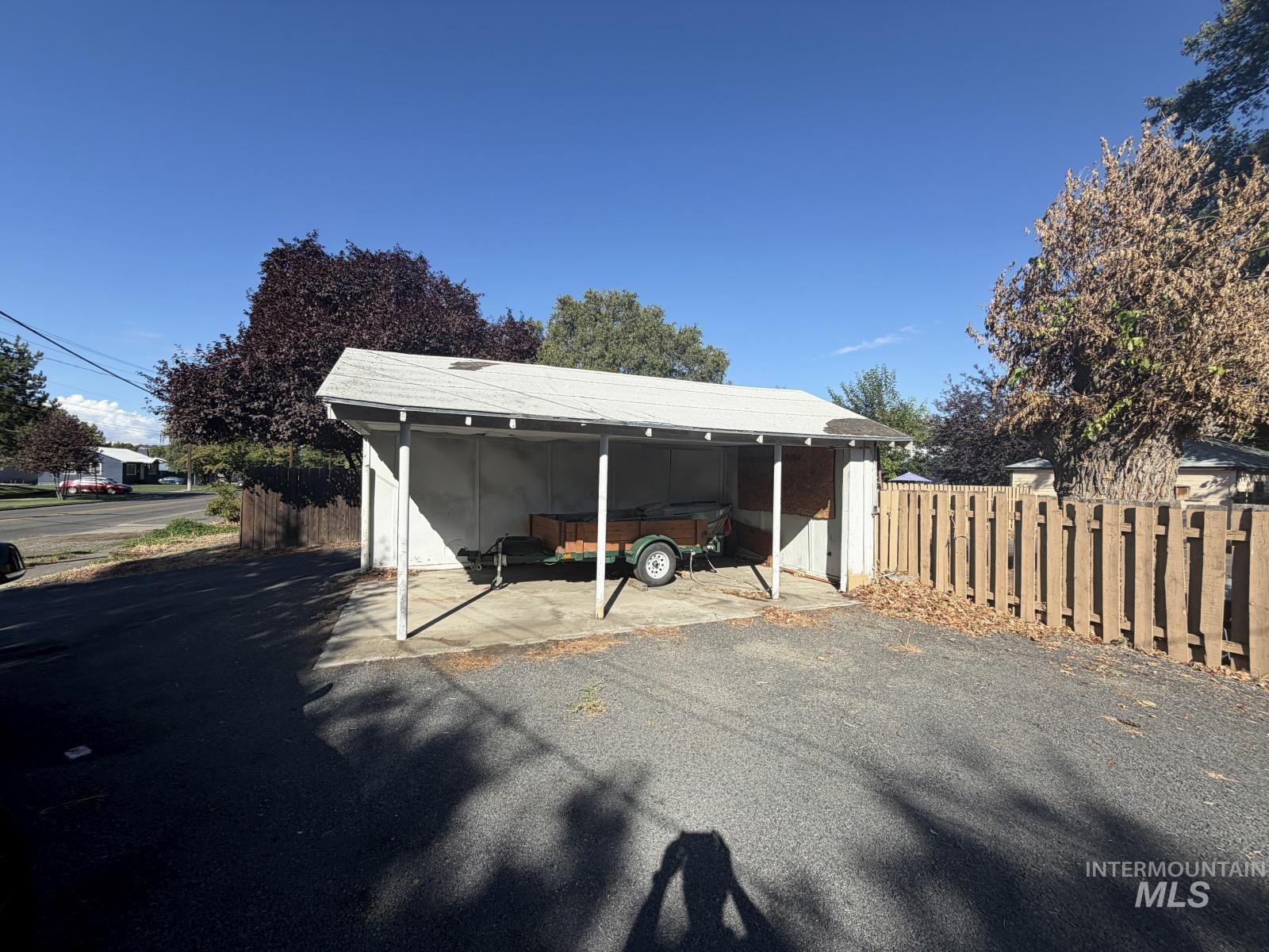 1028 8th Street Property Photo 4