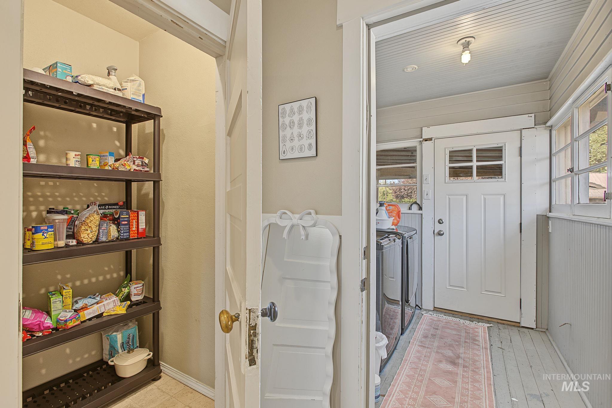 1028 8th Street Property Photo 9