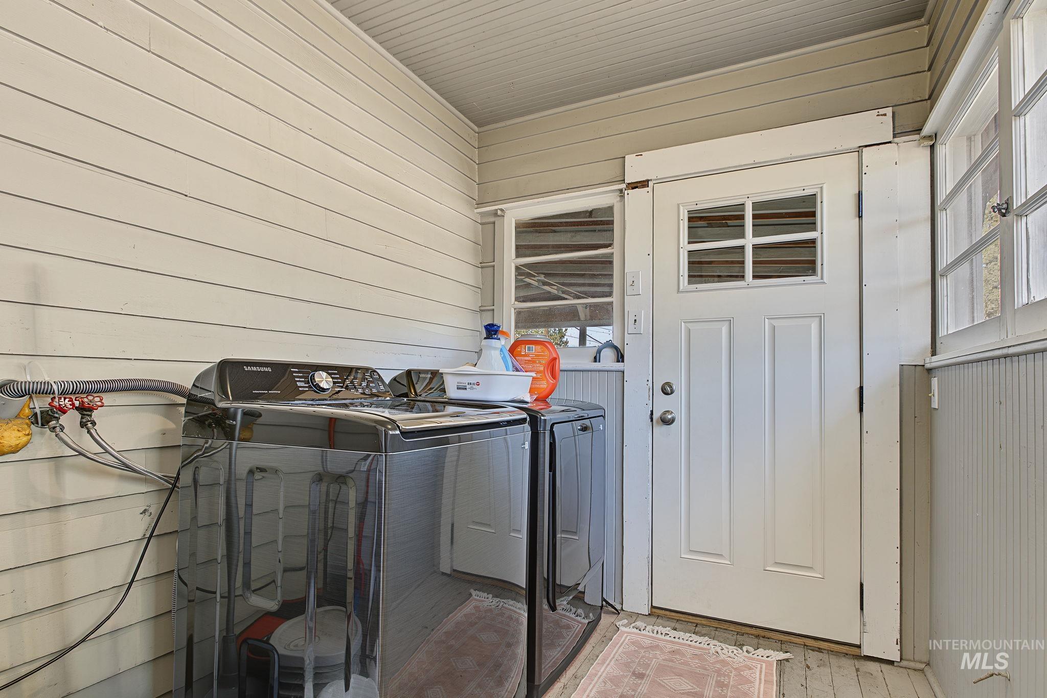 1028 8th Street Property Photo 10
