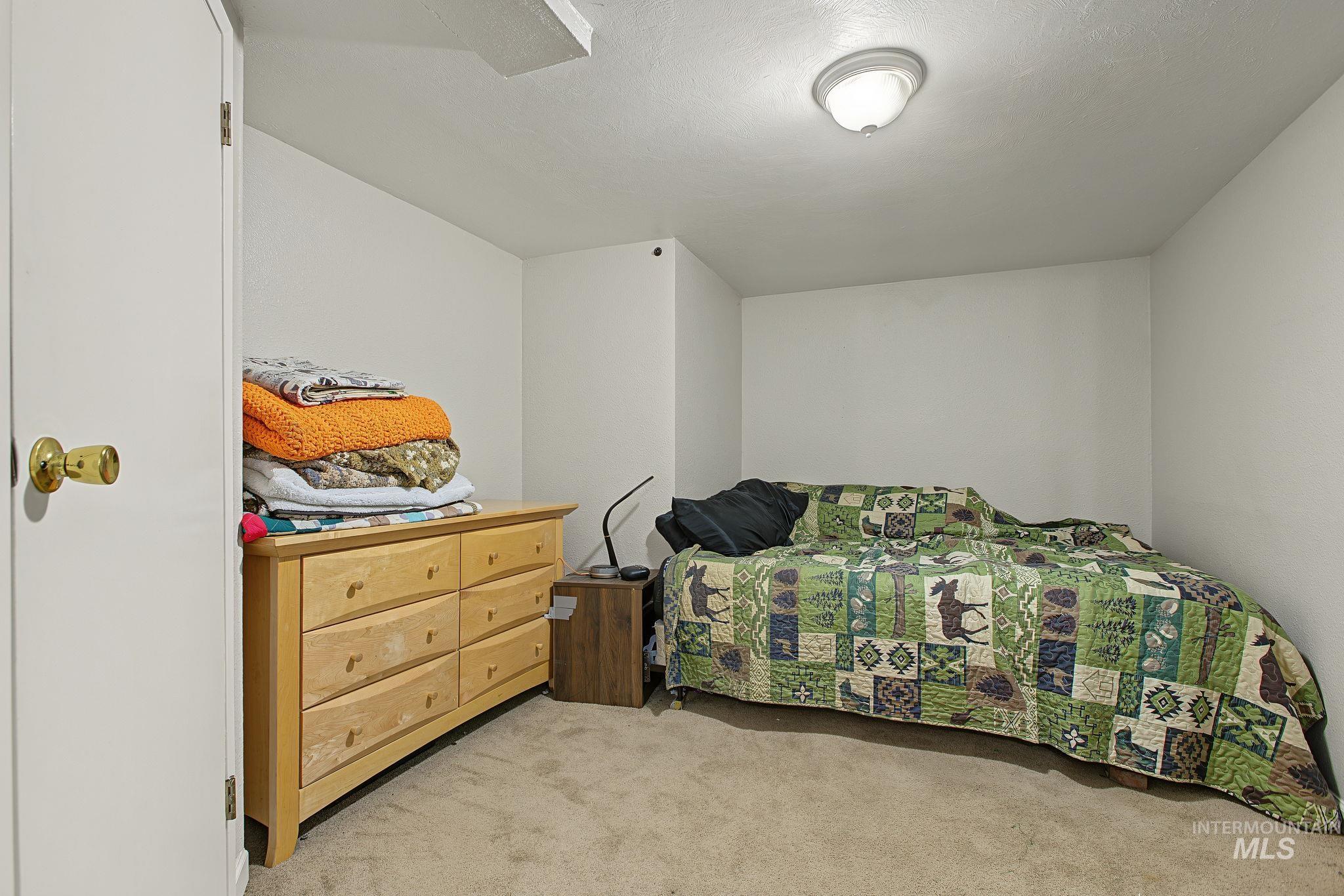1028 8th Street Property Photo 38