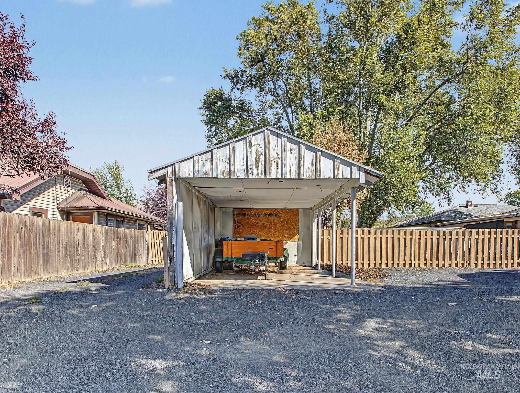 1028 8th Street Property Photo 44