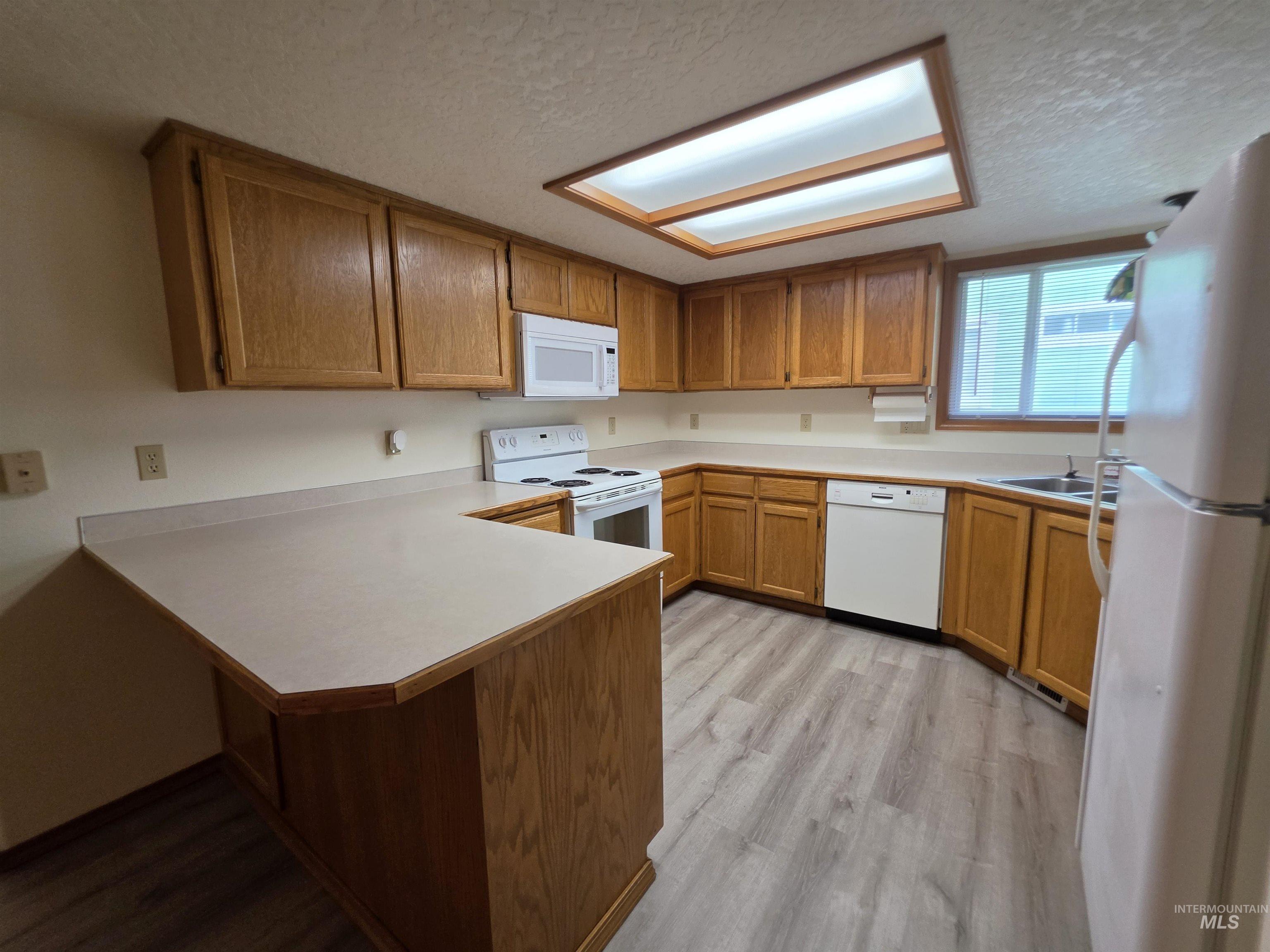 206 S Valley Dr. Property Photo 5