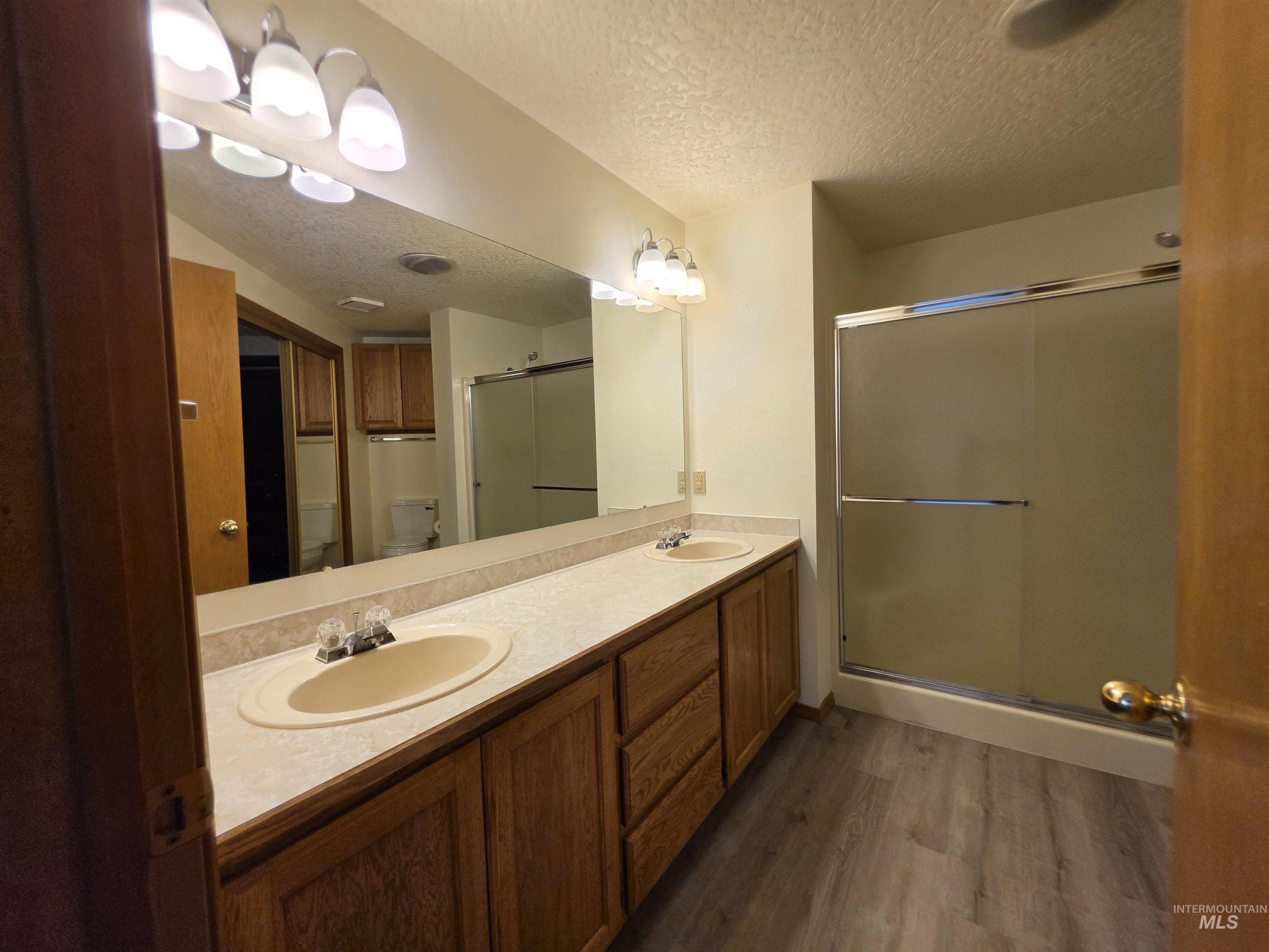 206 S Valley Dr. Property Photo 10