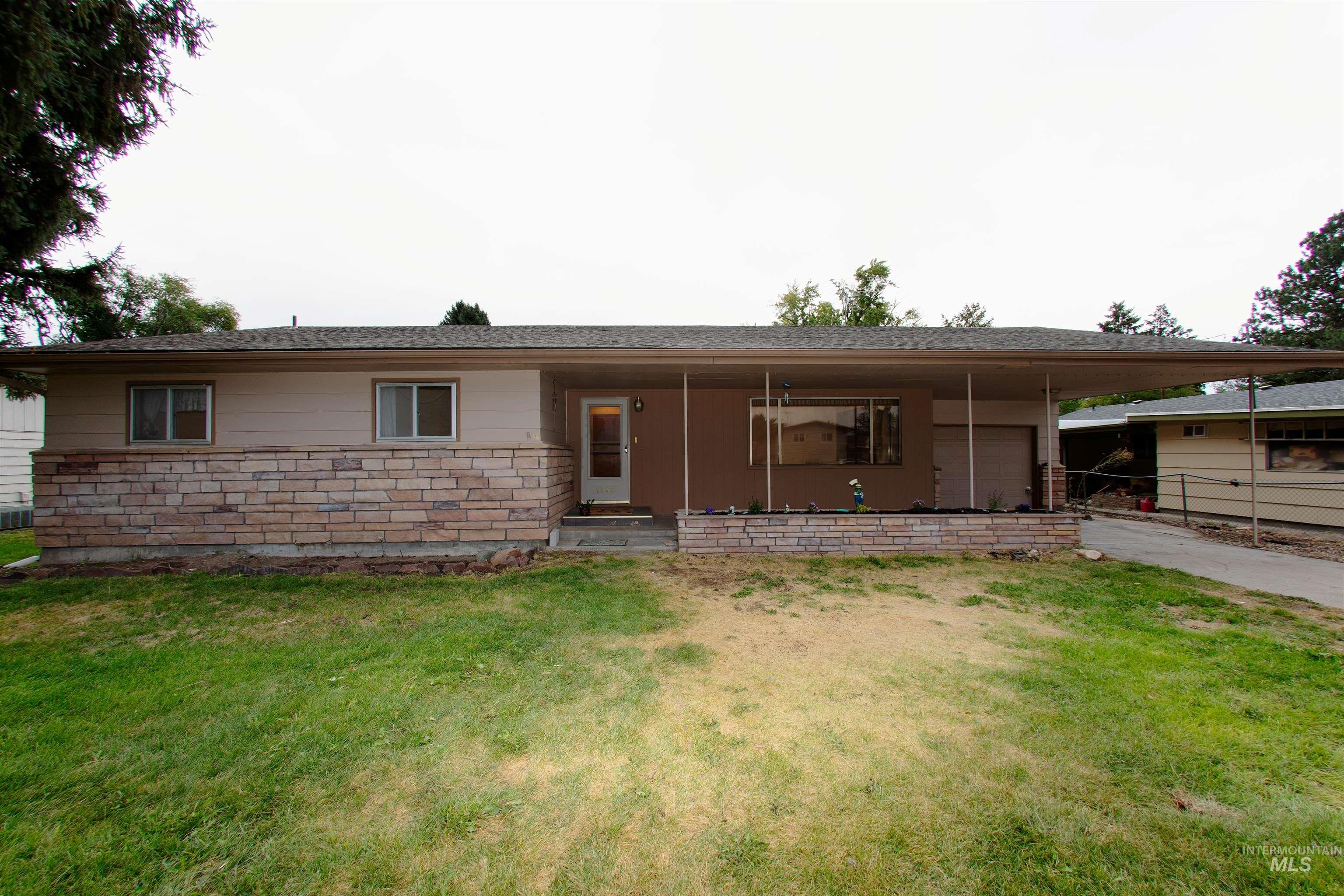 1546 N 4th Street Property Photo 1