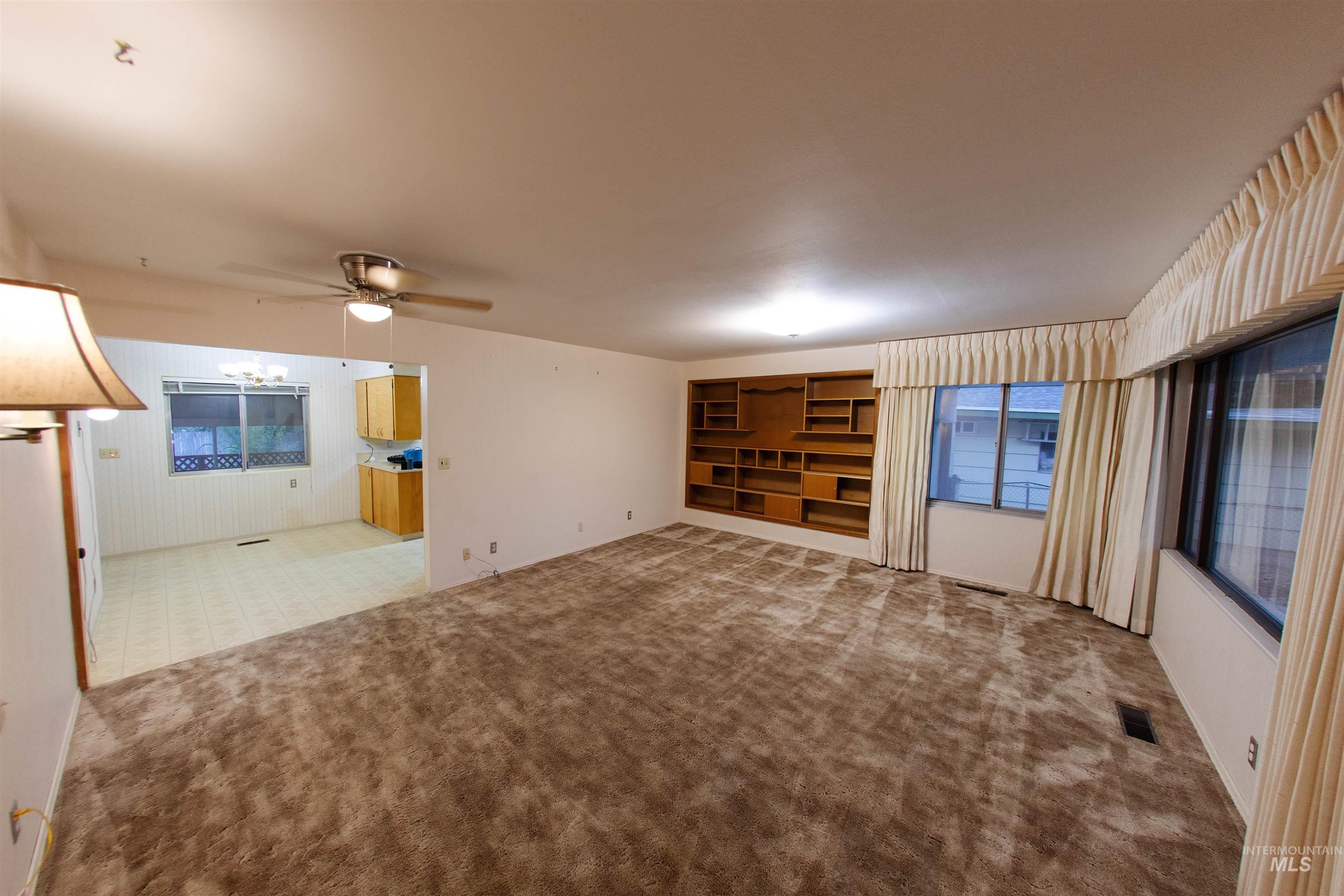 1546 N 4th Street Property Photo 5
