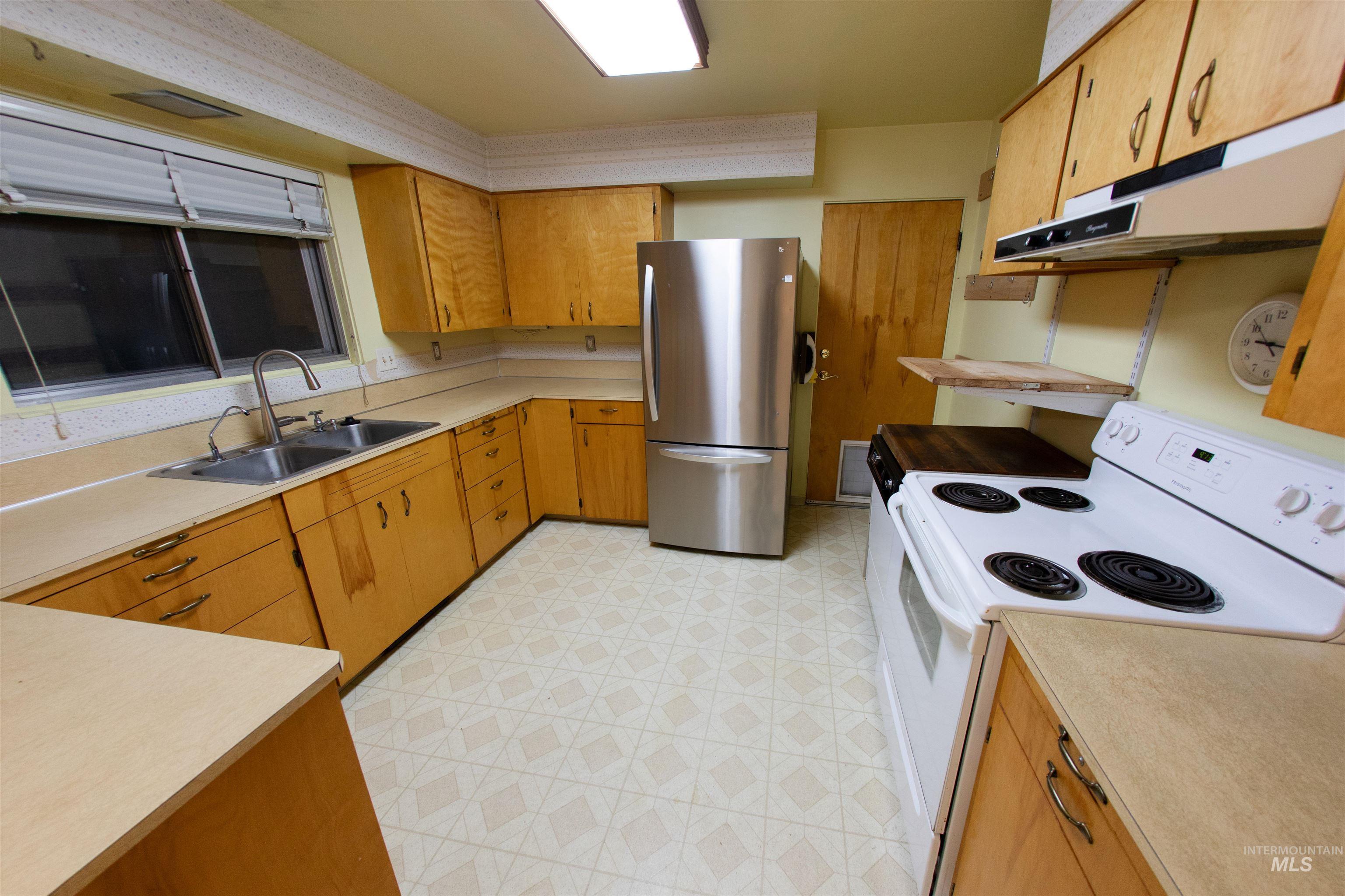1546 N 4th Street Property Photo 7