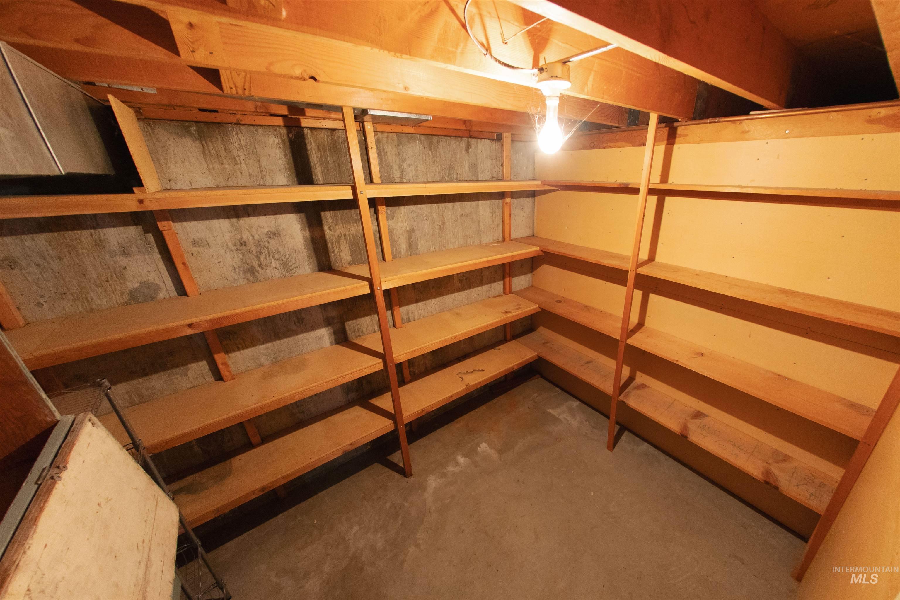 1546 N 4th Street Property Photo 14
