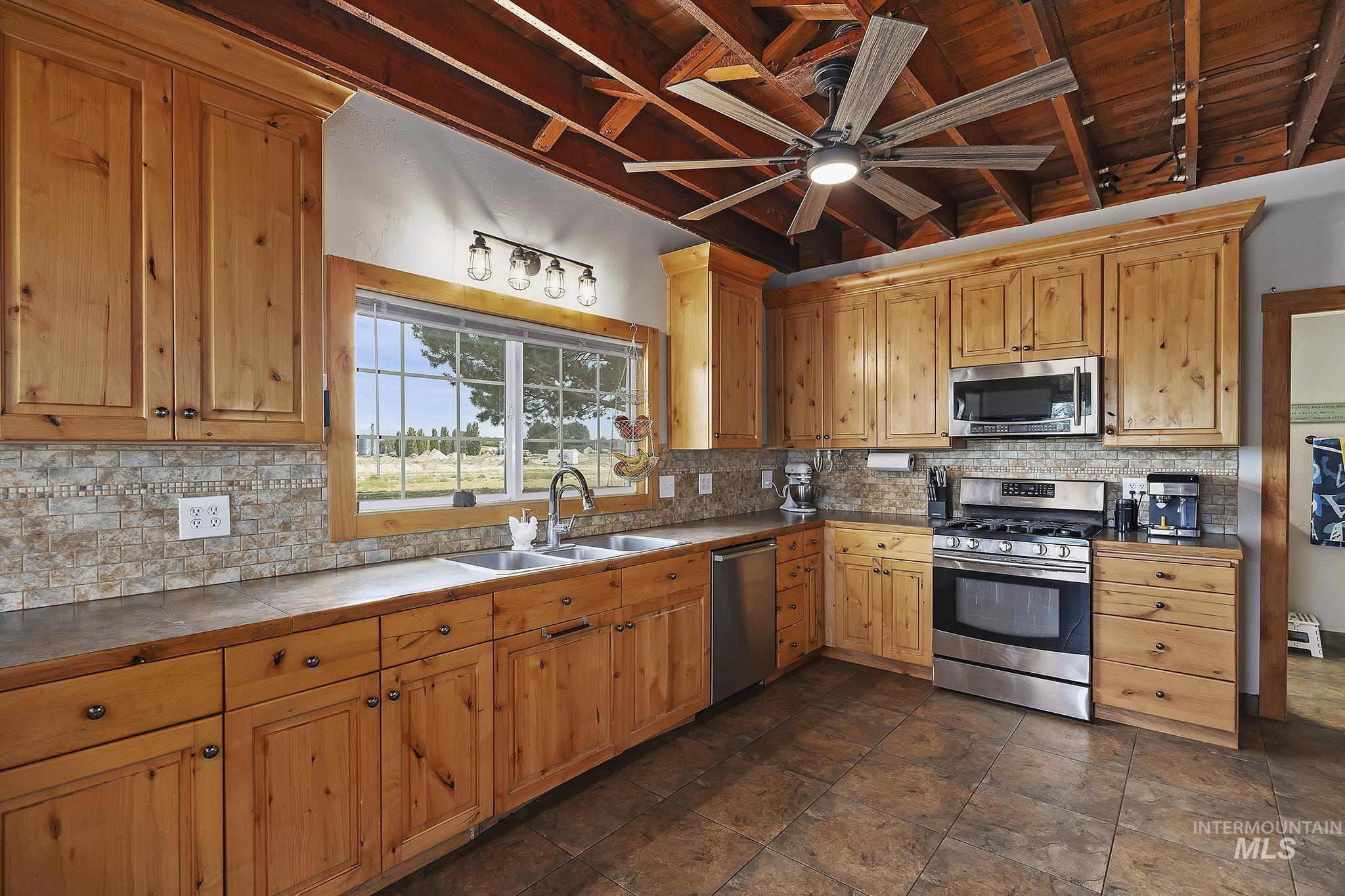 3444 N 4500 E Property Photo 8