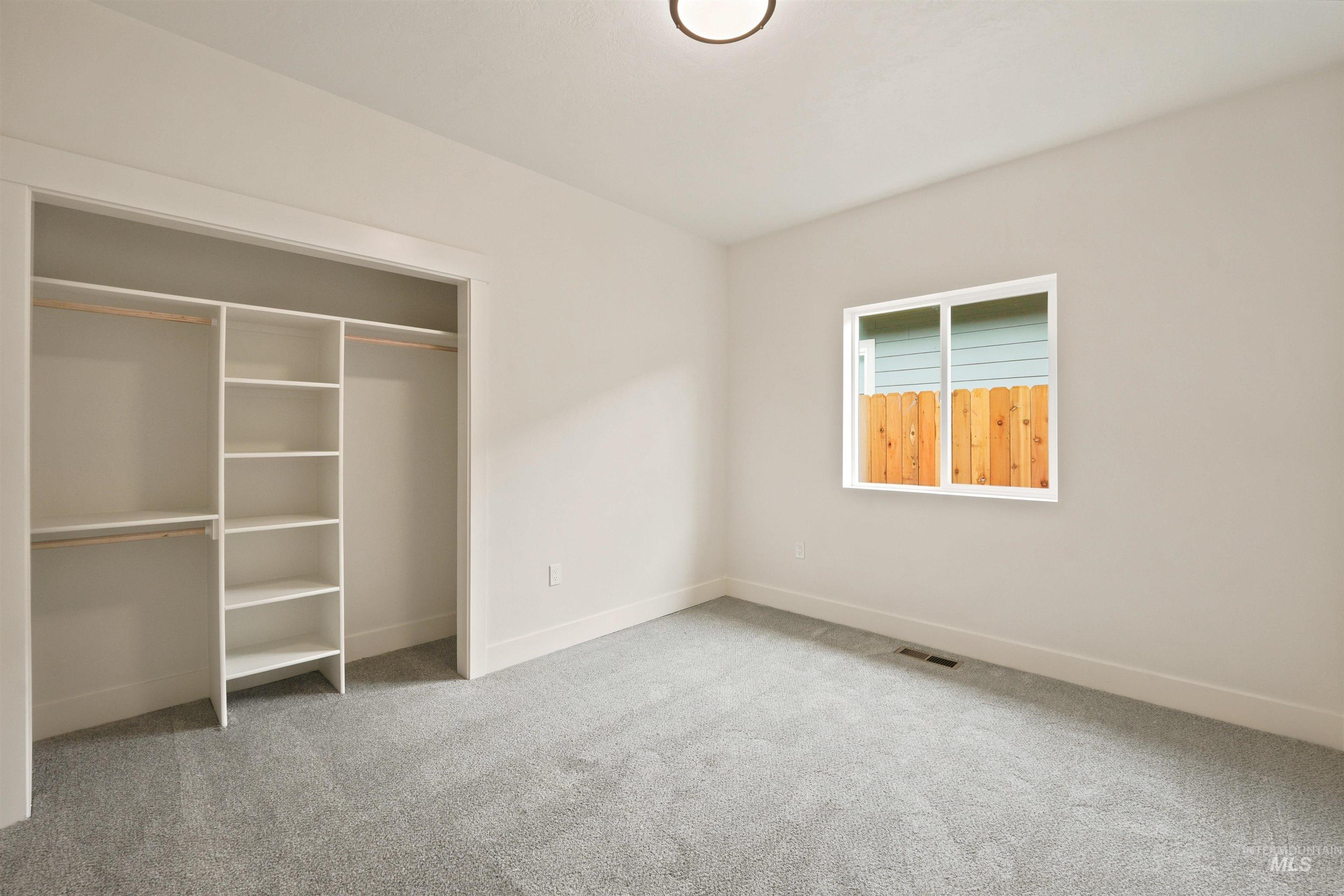 3683 S Kingsland Way Property Photo 19