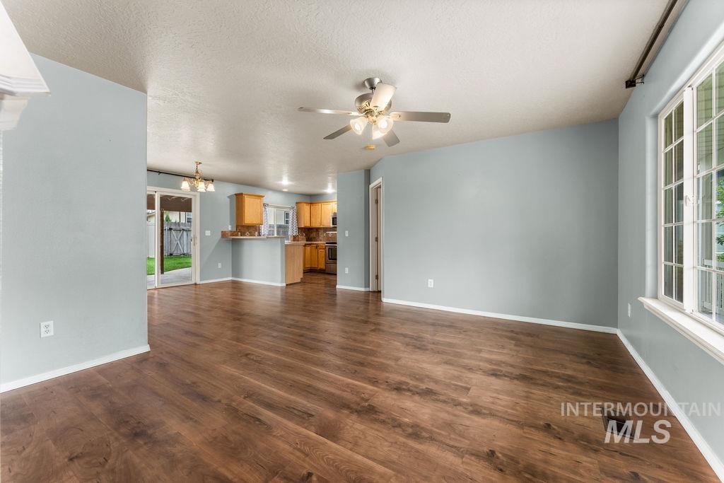 3936 E Clear Springs Dr Property Photo 7