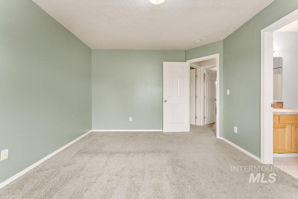 3936 E Clear Springs Dr Property Photo 18