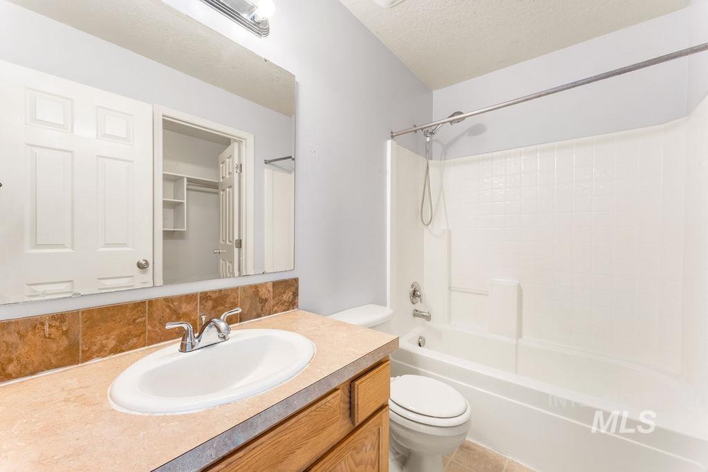 3936 E Clear Springs Dr Property Photo 21