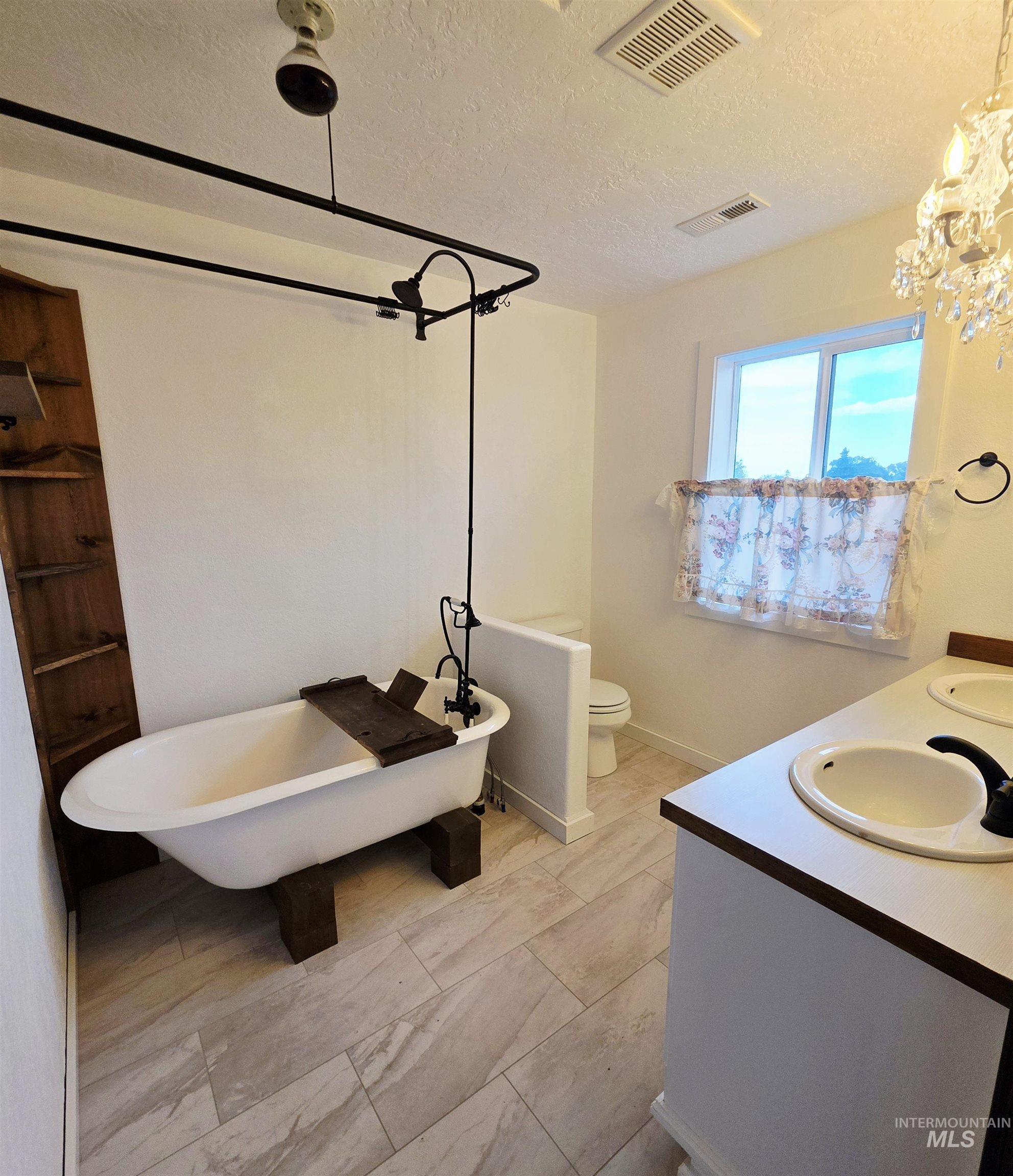 1330 Birch Ave Property Photo 14