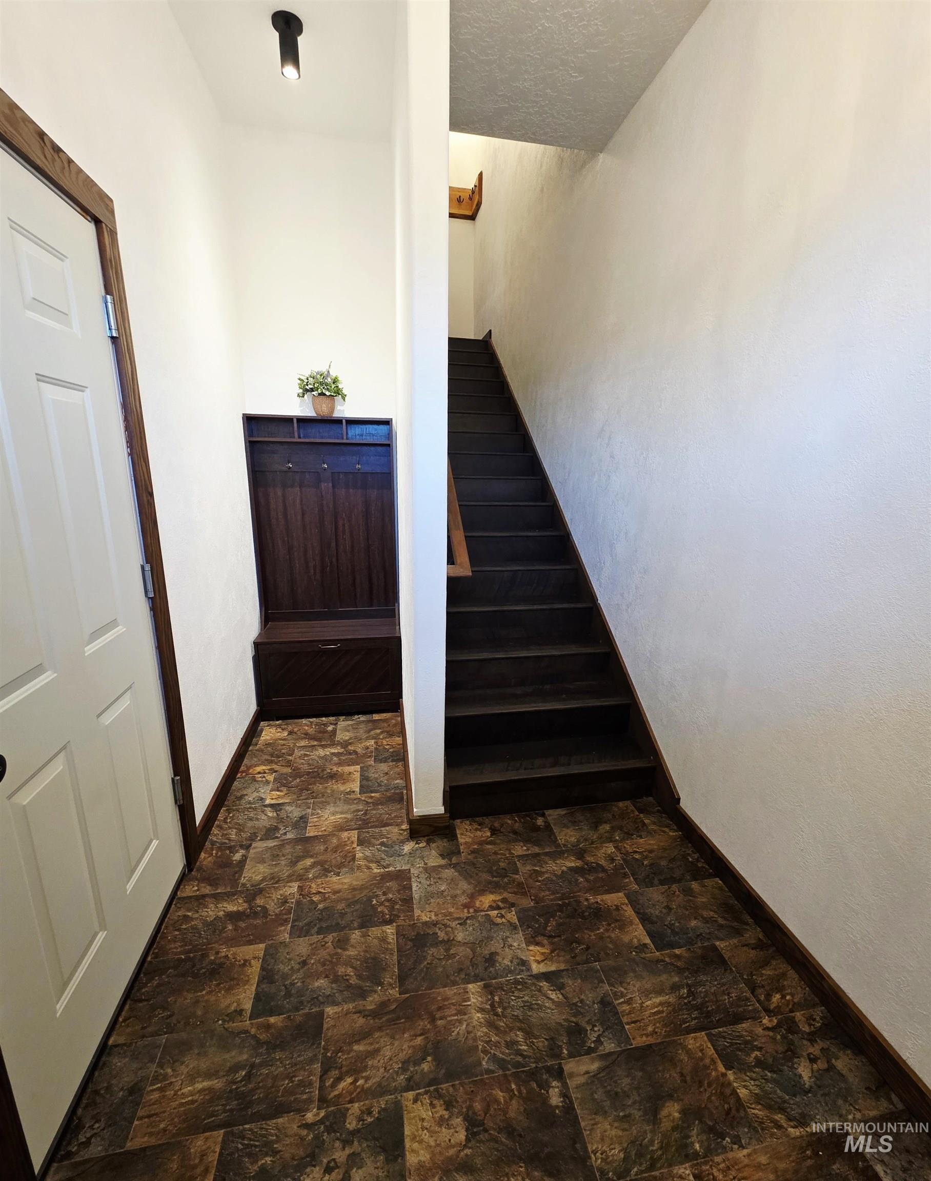 1330 Birch Ave Property Photo 16