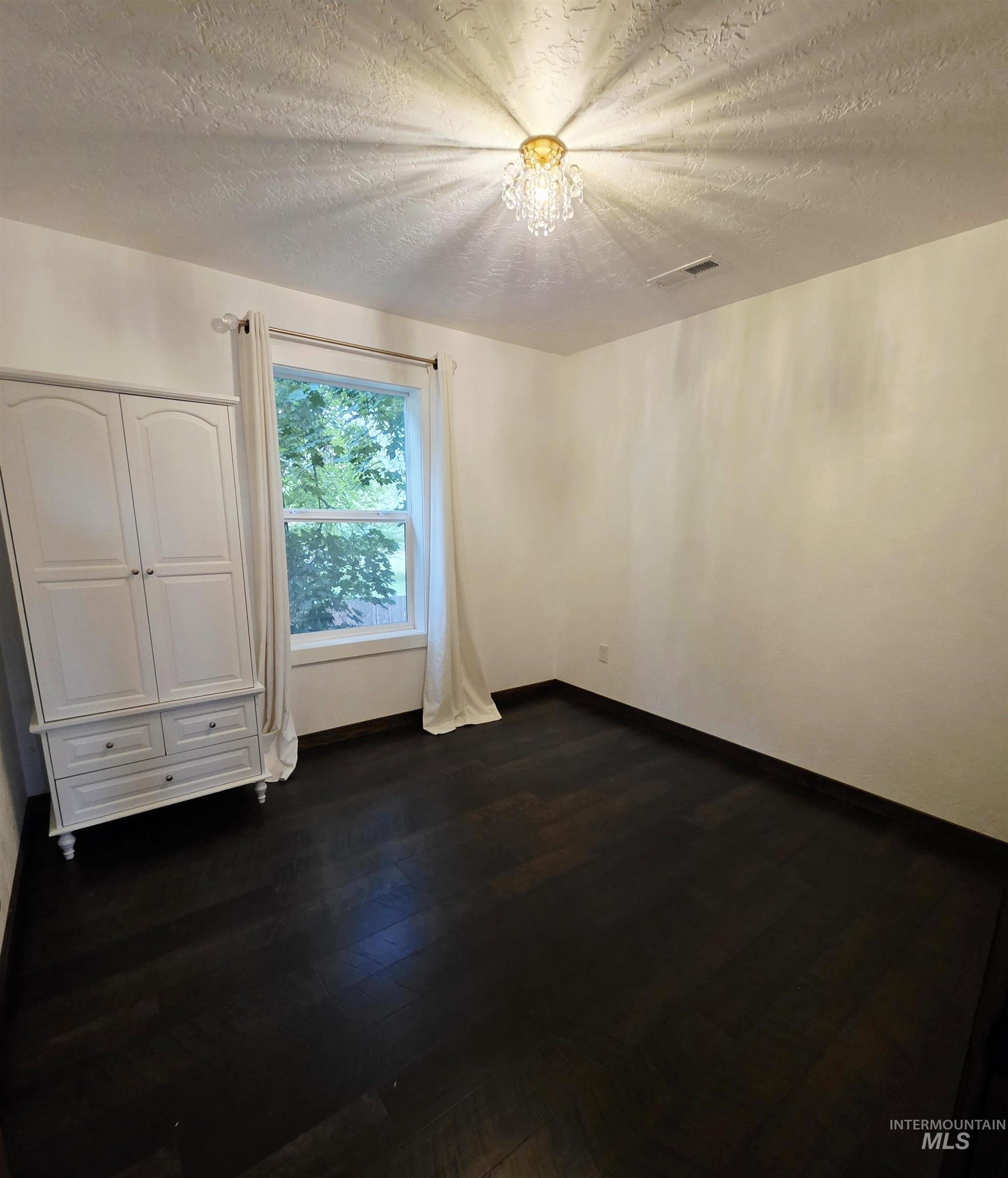 1330 Birch Ave Property Photo 18