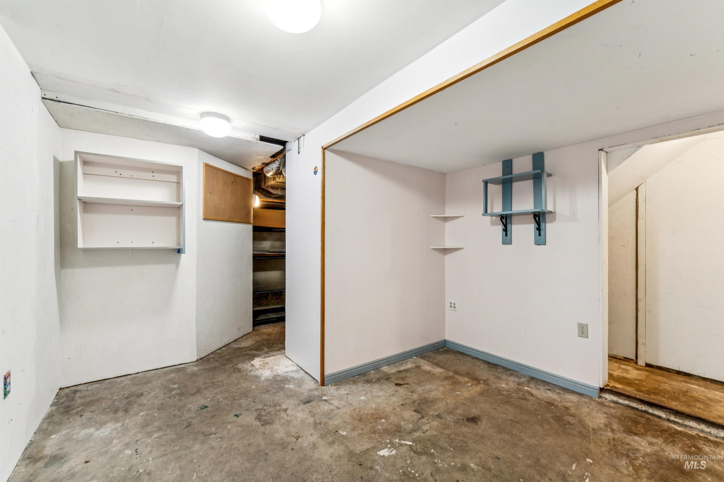 1629 S Pacific St Property Photo 30
