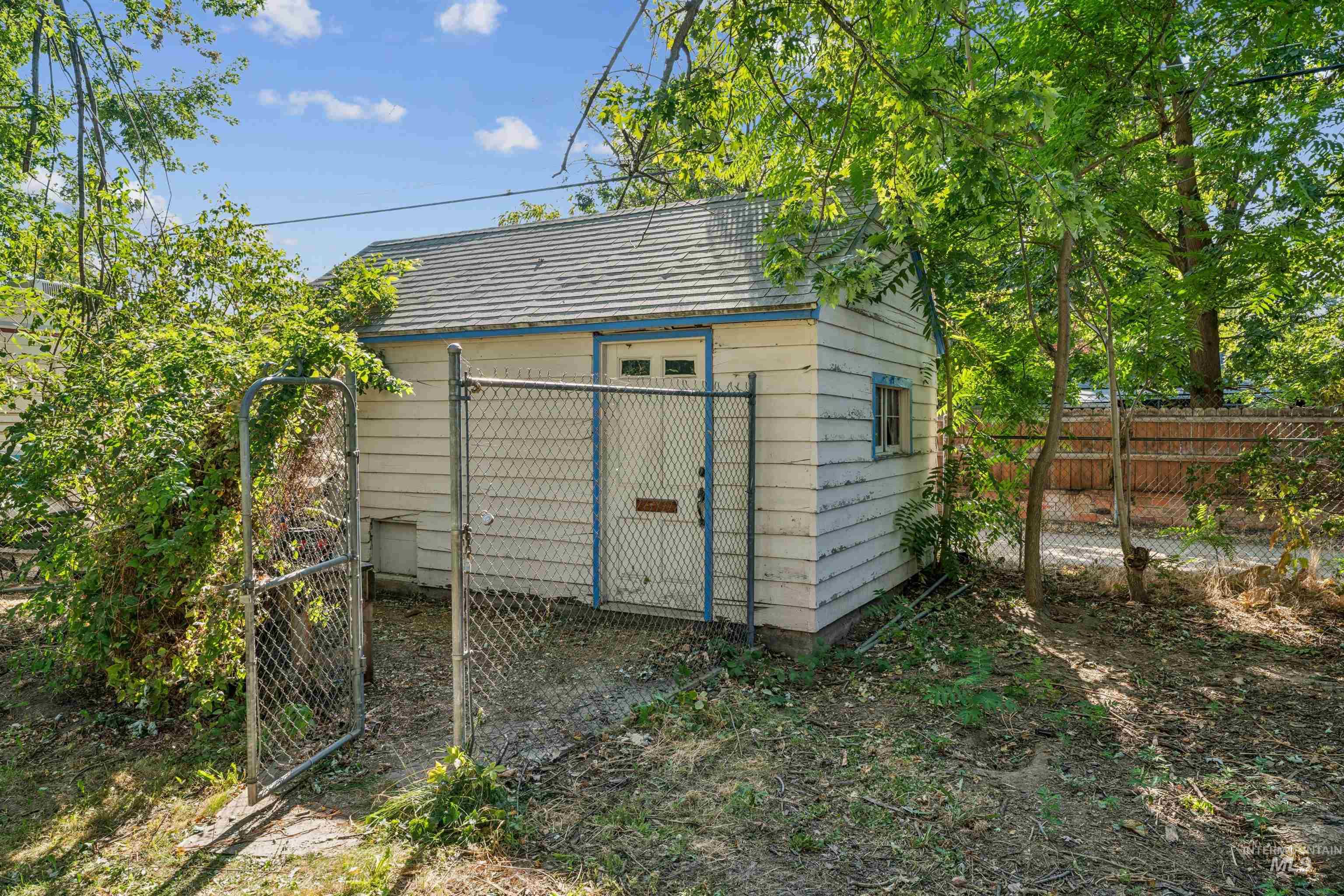 1629 S Pacific St Property Photo 37