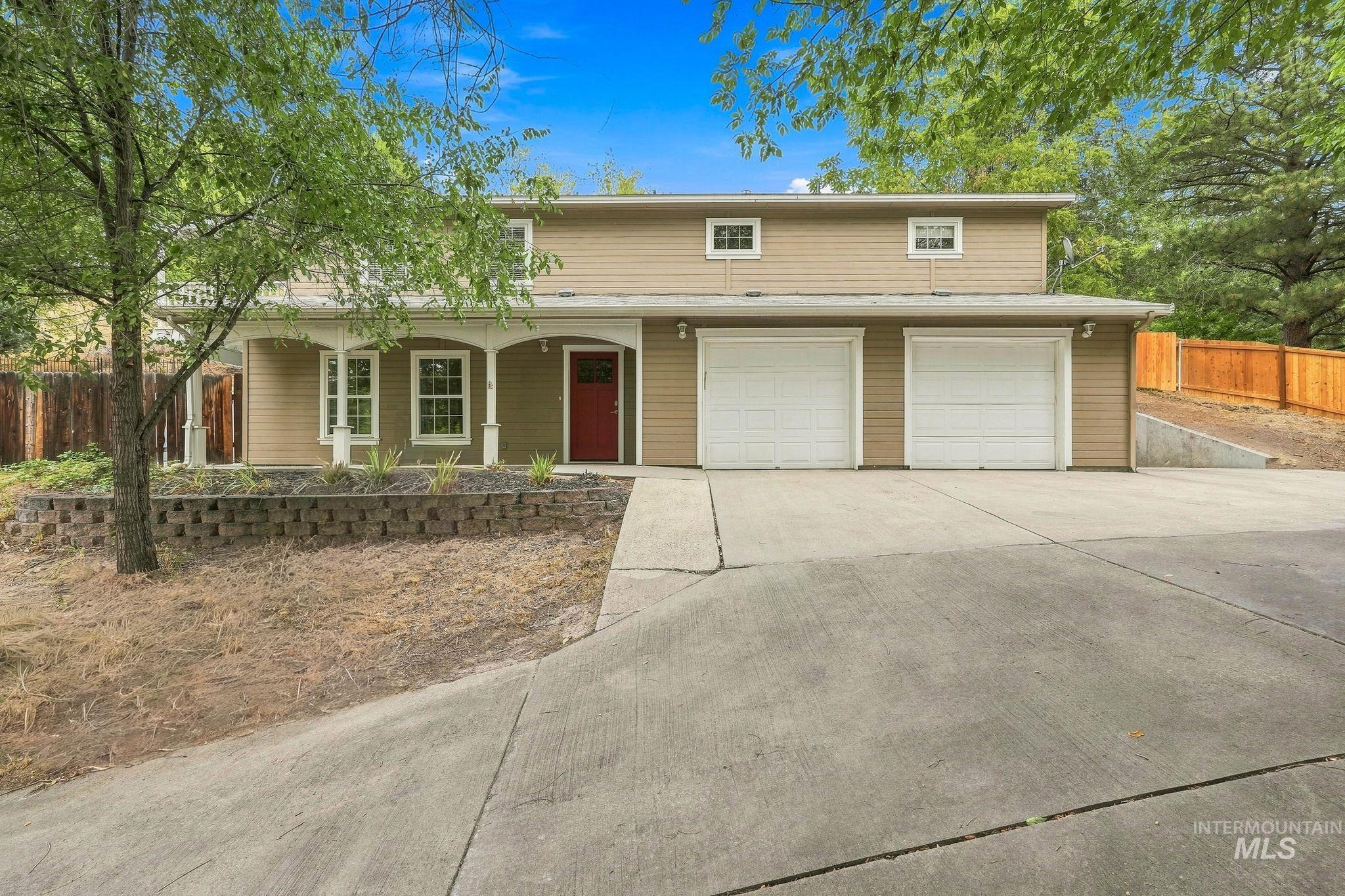 2442 W Hill Rd Property Photo 1