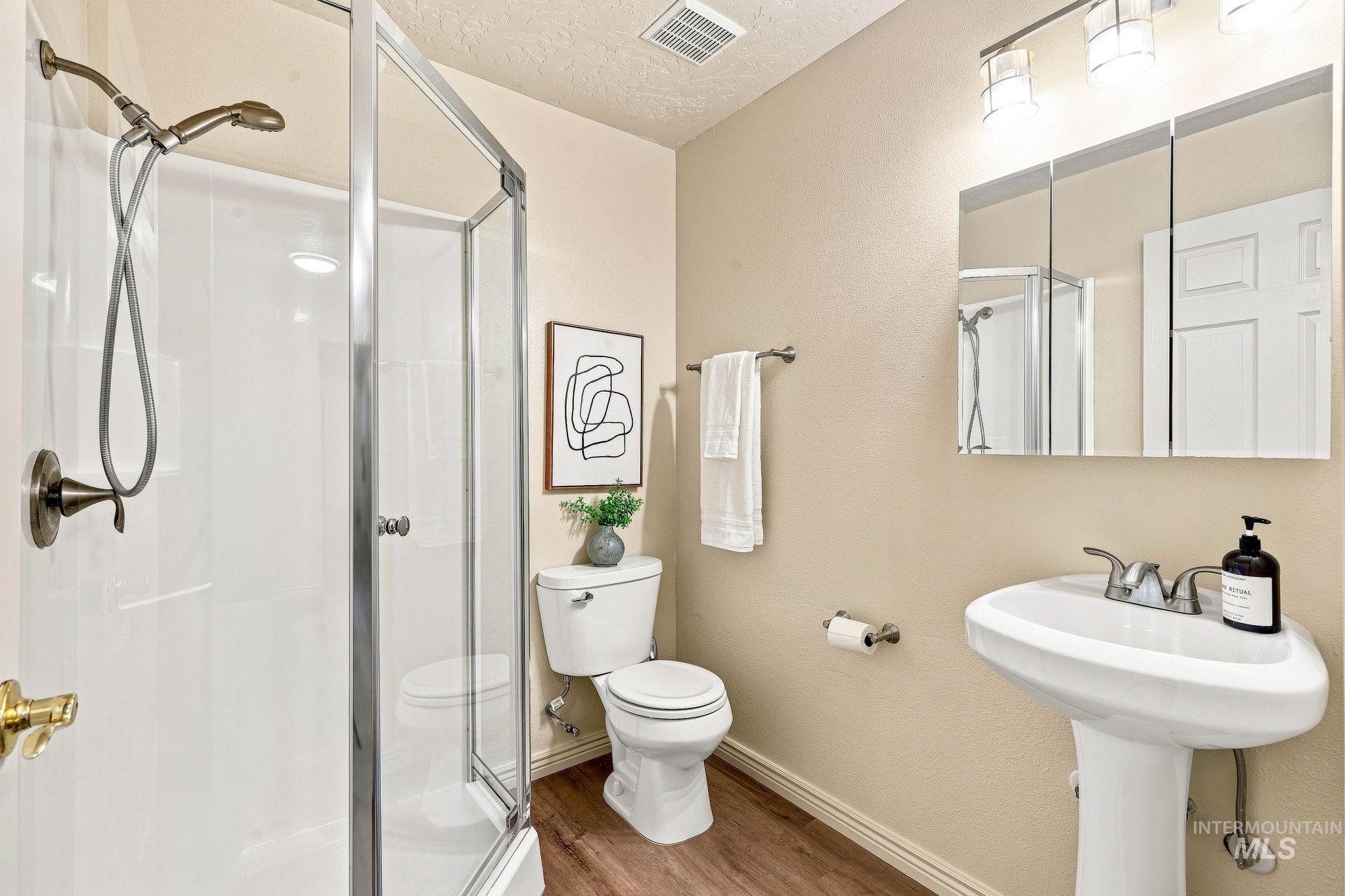 2442 W Hill Rd Property Photo 33