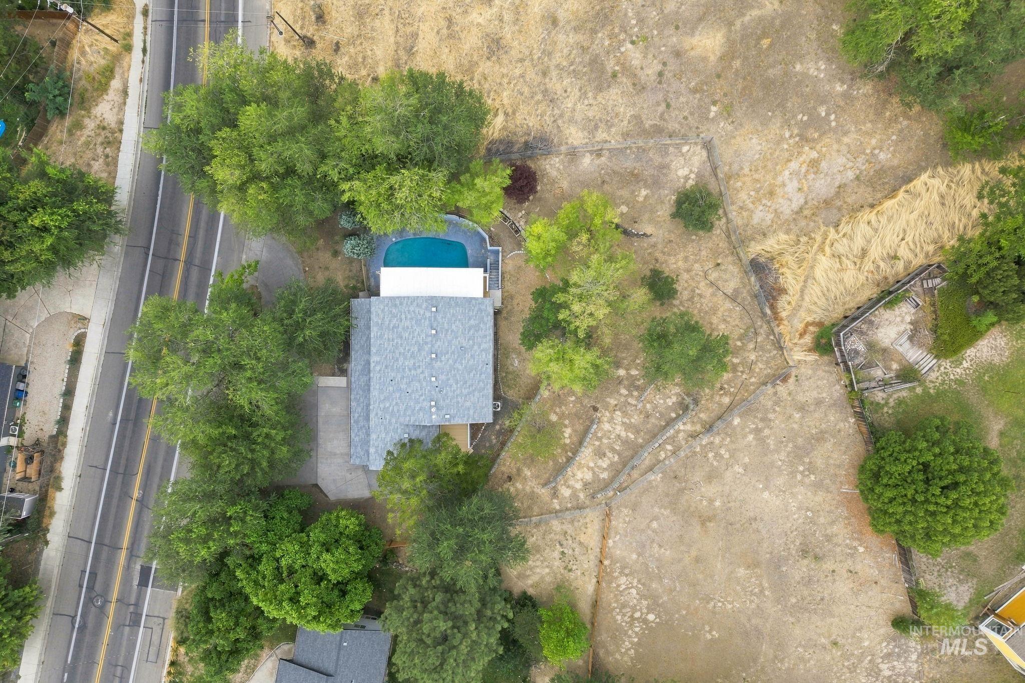 2442 W Hill Rd Property Photo 45
