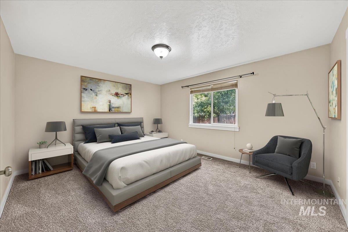 6579 S Warwickshire Ave Property Photo 9