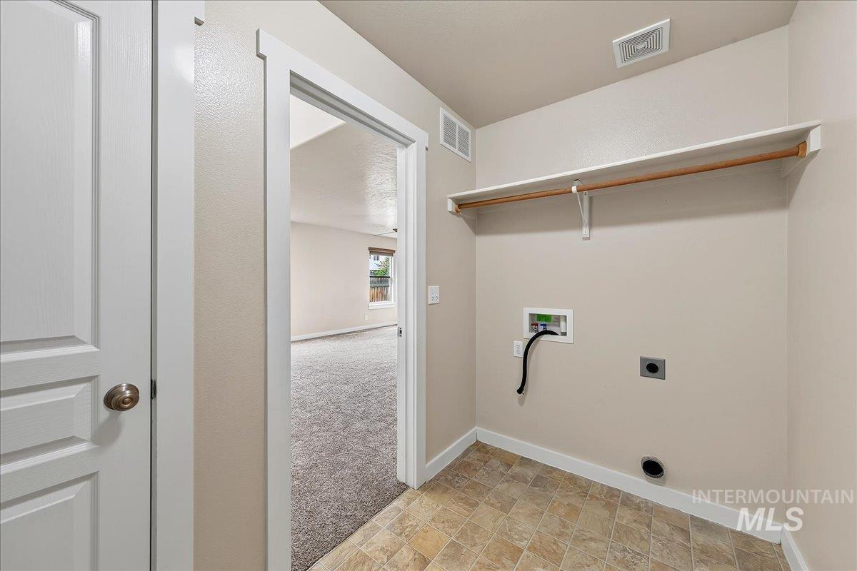 6579 S Warwickshire Ave Property Photo 17