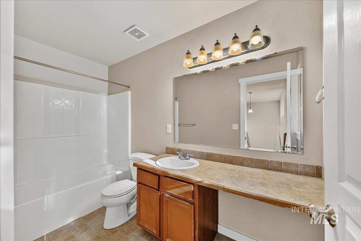 6579 S Warwickshire Ave Property Photo 20