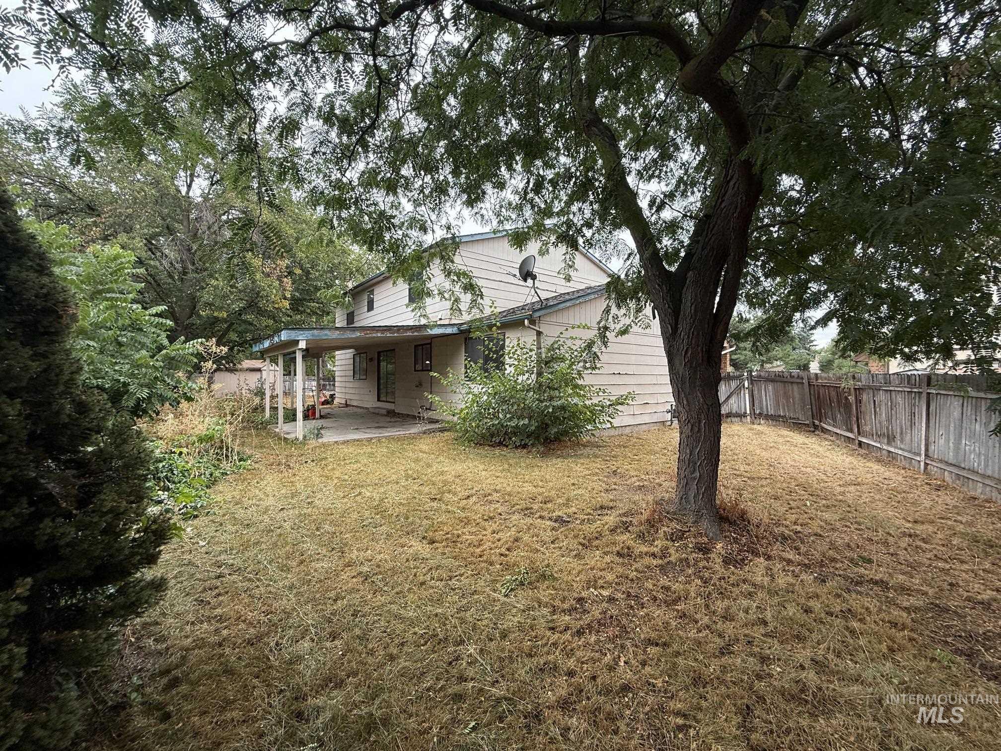 12082 W Edna Property Photo 6