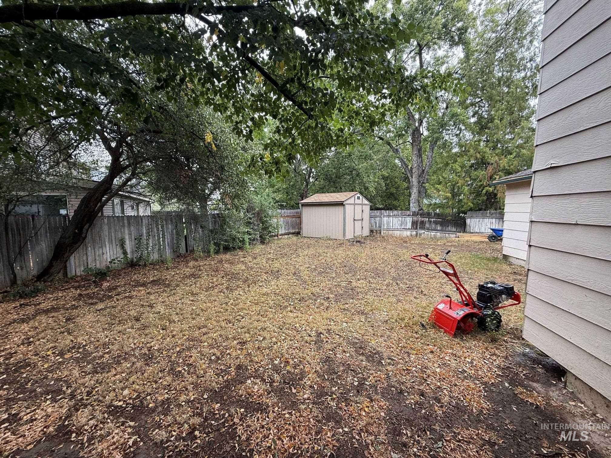12082 W Edna Property Photo 7