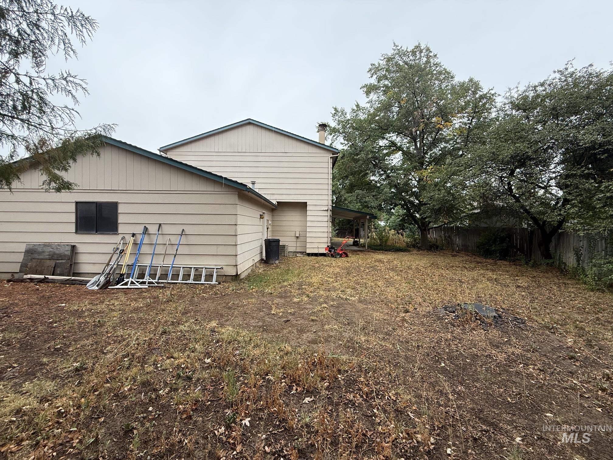 12082 W Edna Property Photo 9