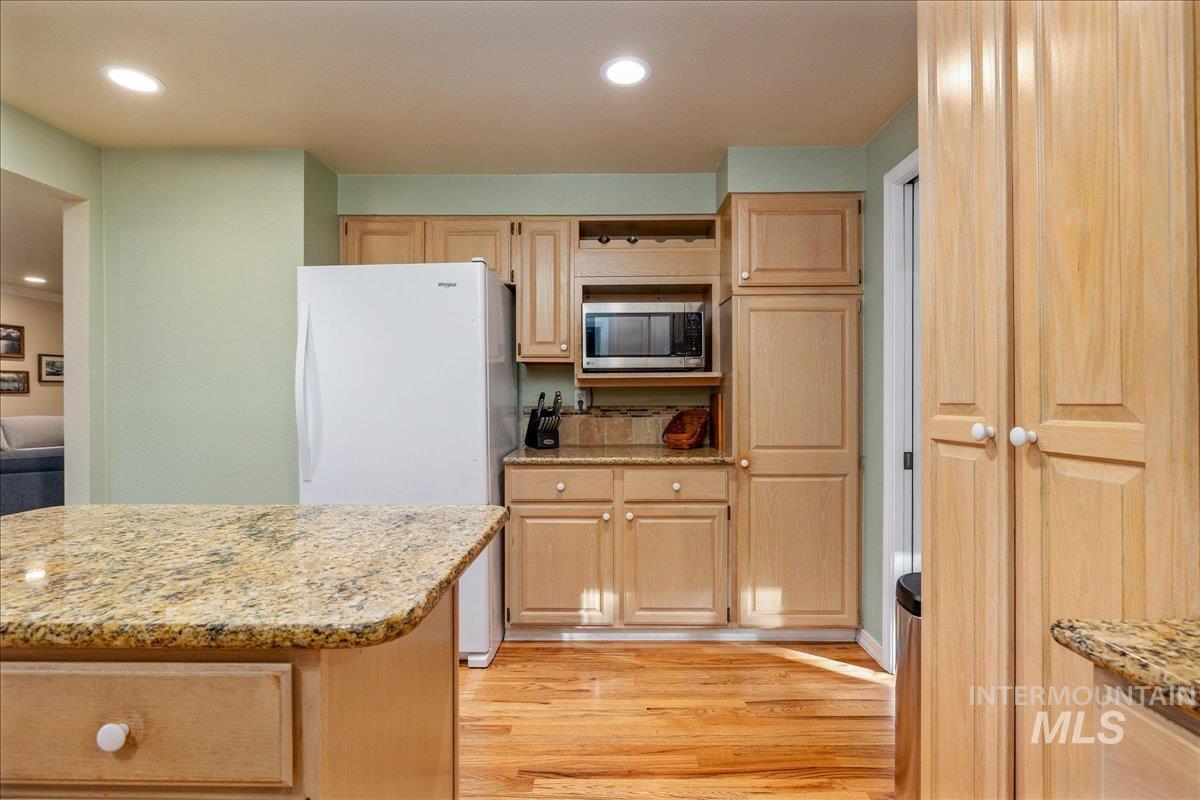 2887 S Snowflake Dr Property Photo 5
