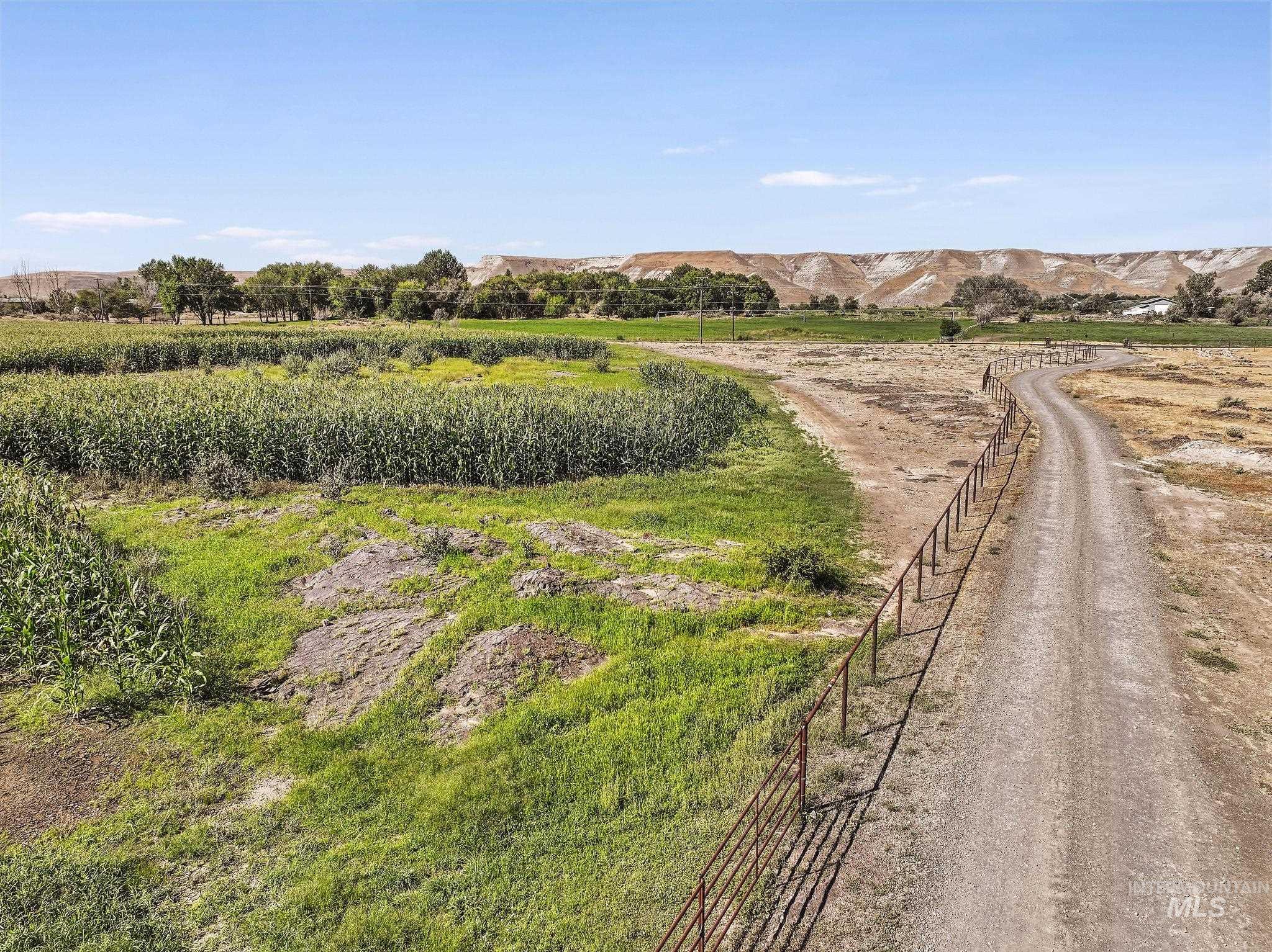 Tbd Lot 2 850 E. Property Photo 3