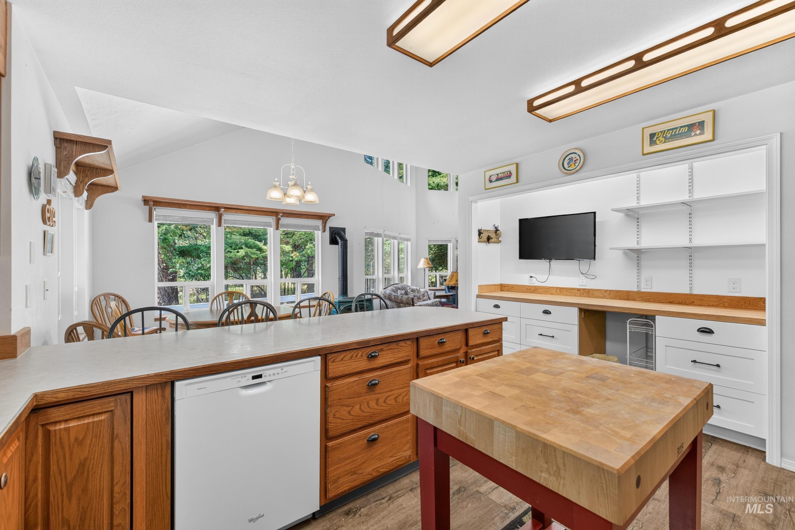 918 Fairway Drive Property Photo 18