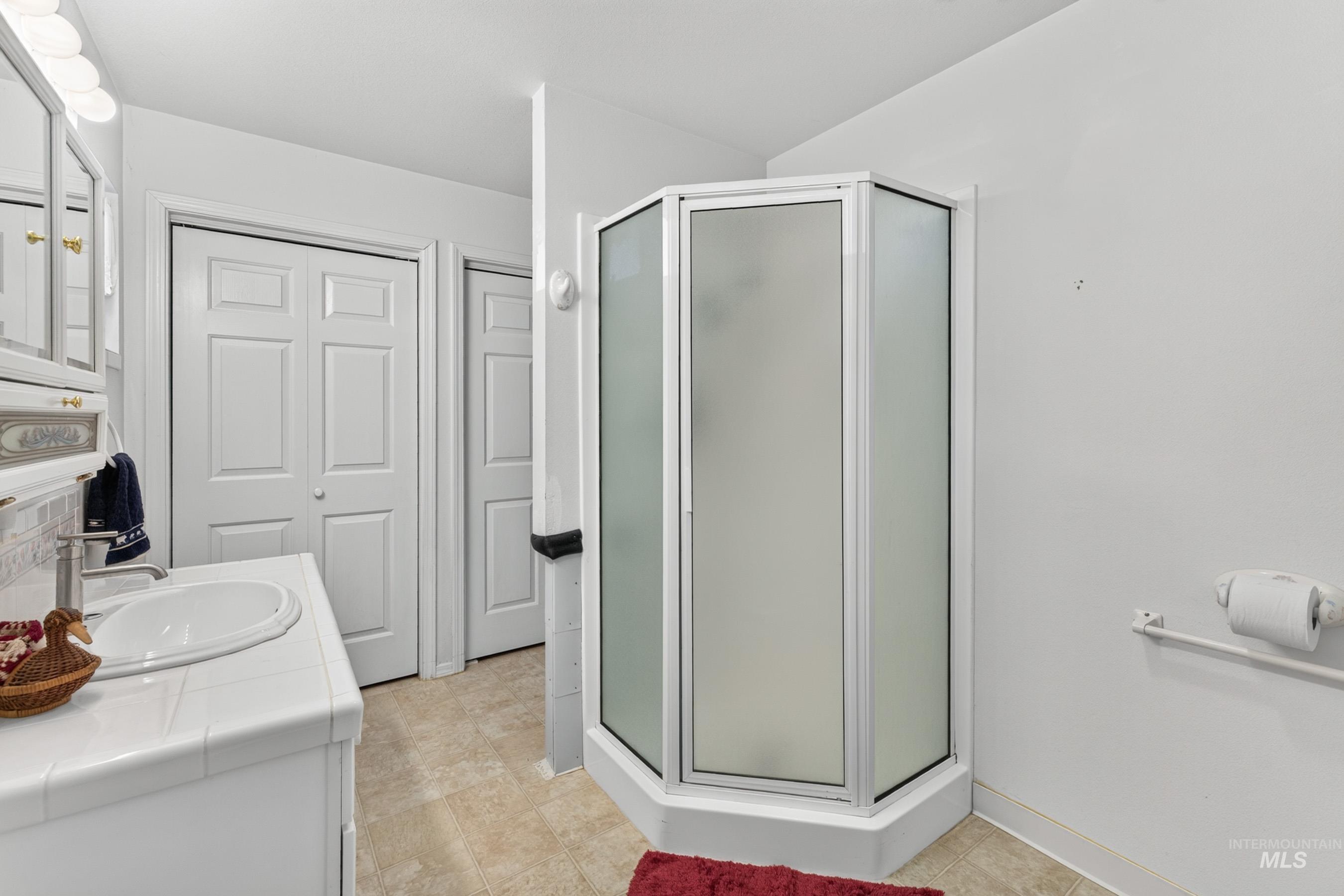 918 Fairway Drive Property Photo 25