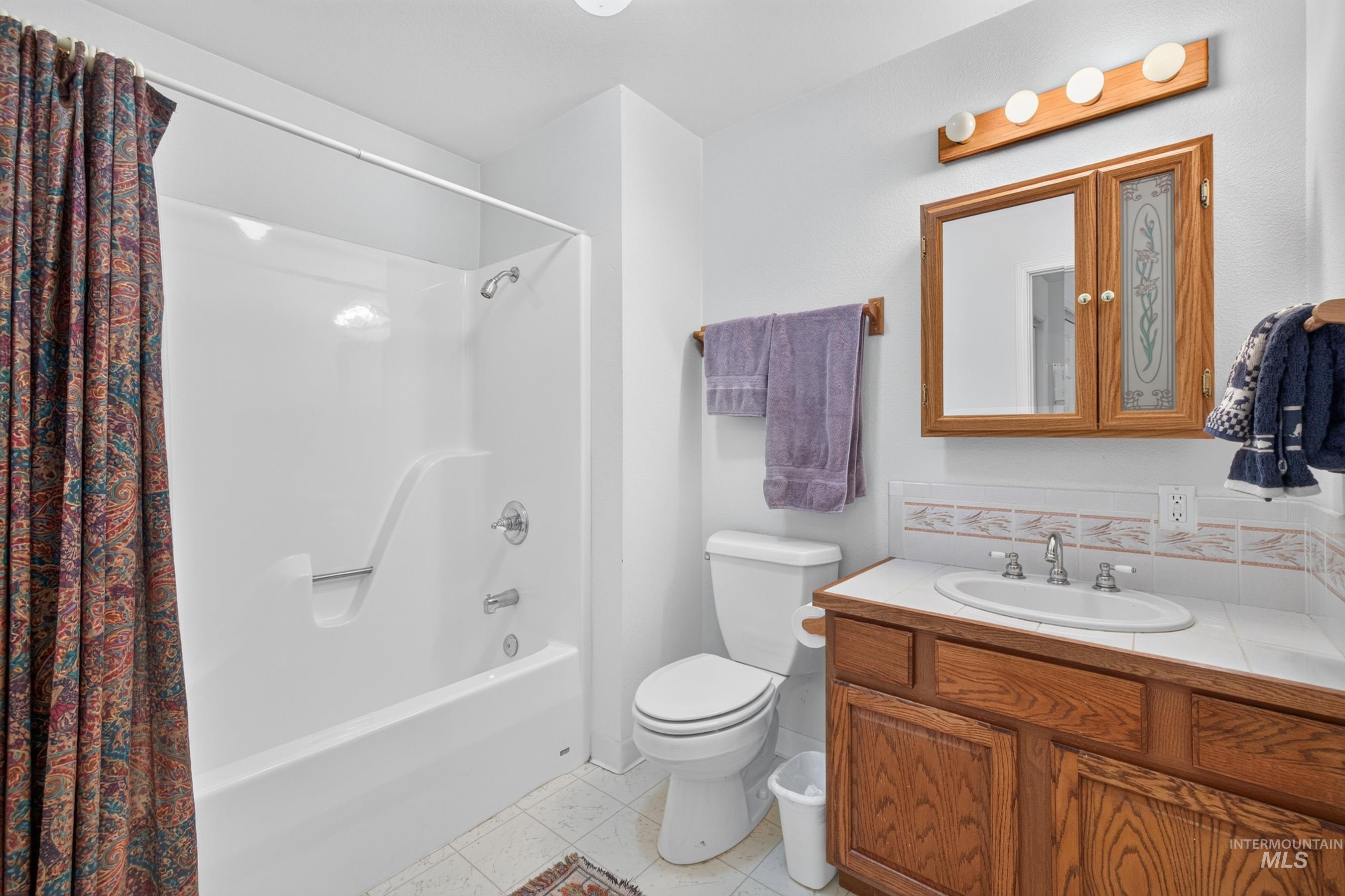 918 Fairway Drive Property Photo 32